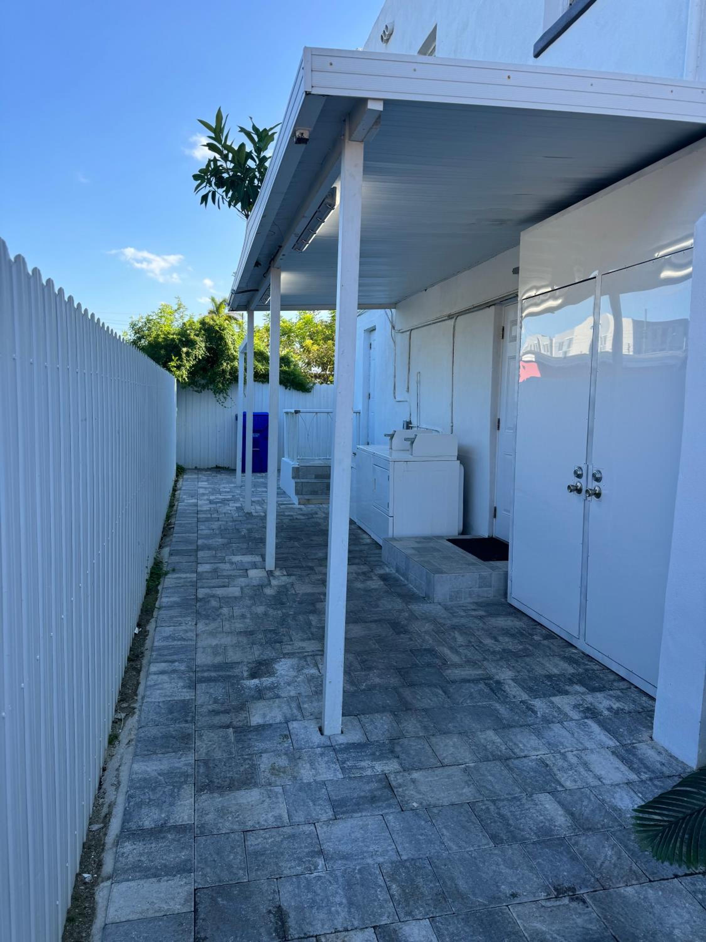 Modern apartment near Wynwood!