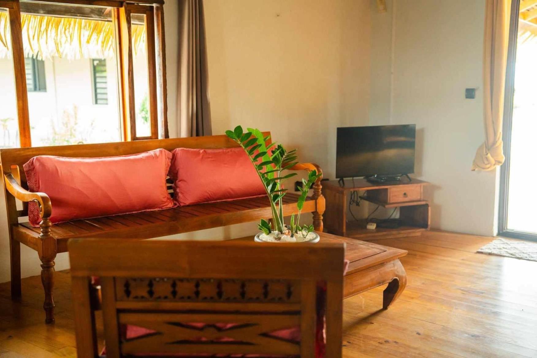 Faré Vanira Vairao view 4