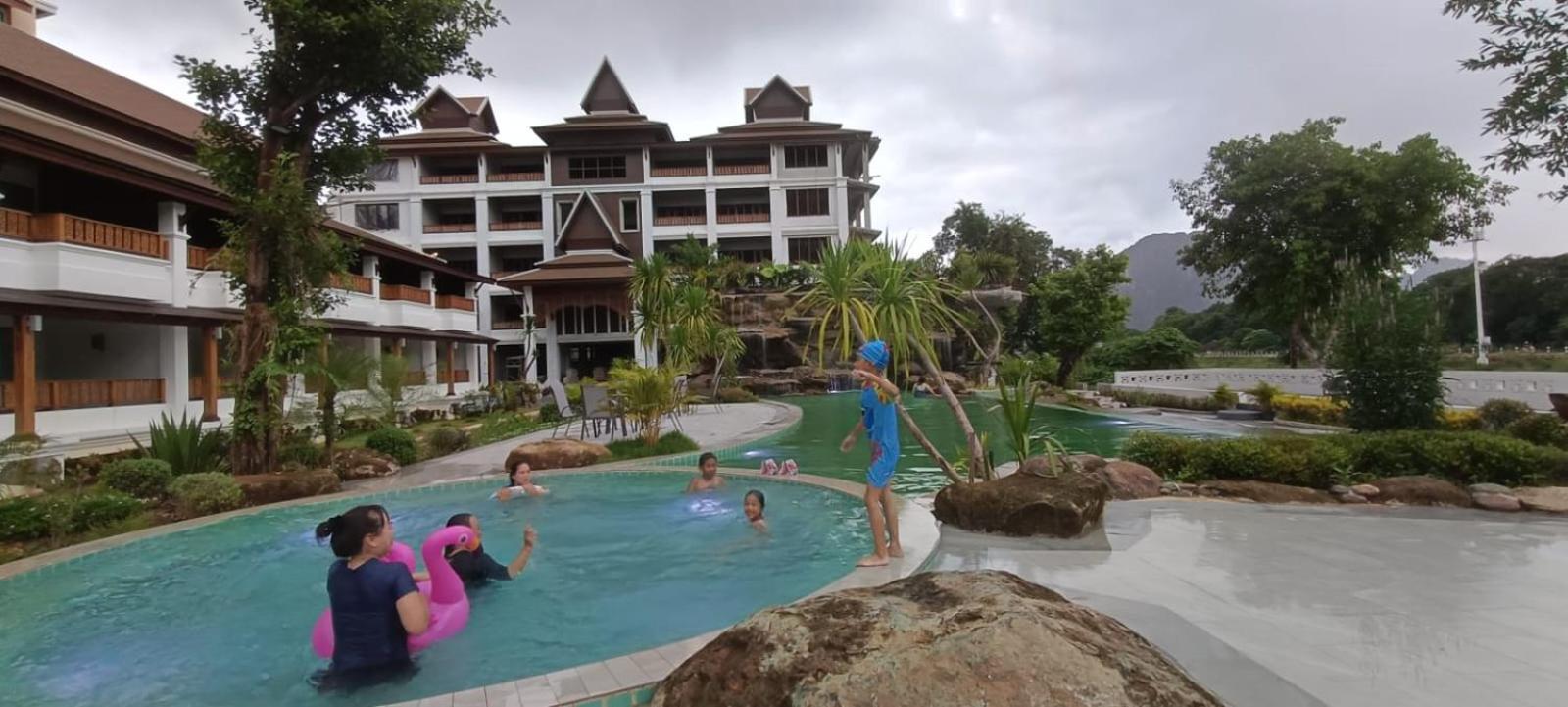 Phubarn VimarnVangvieng Resort