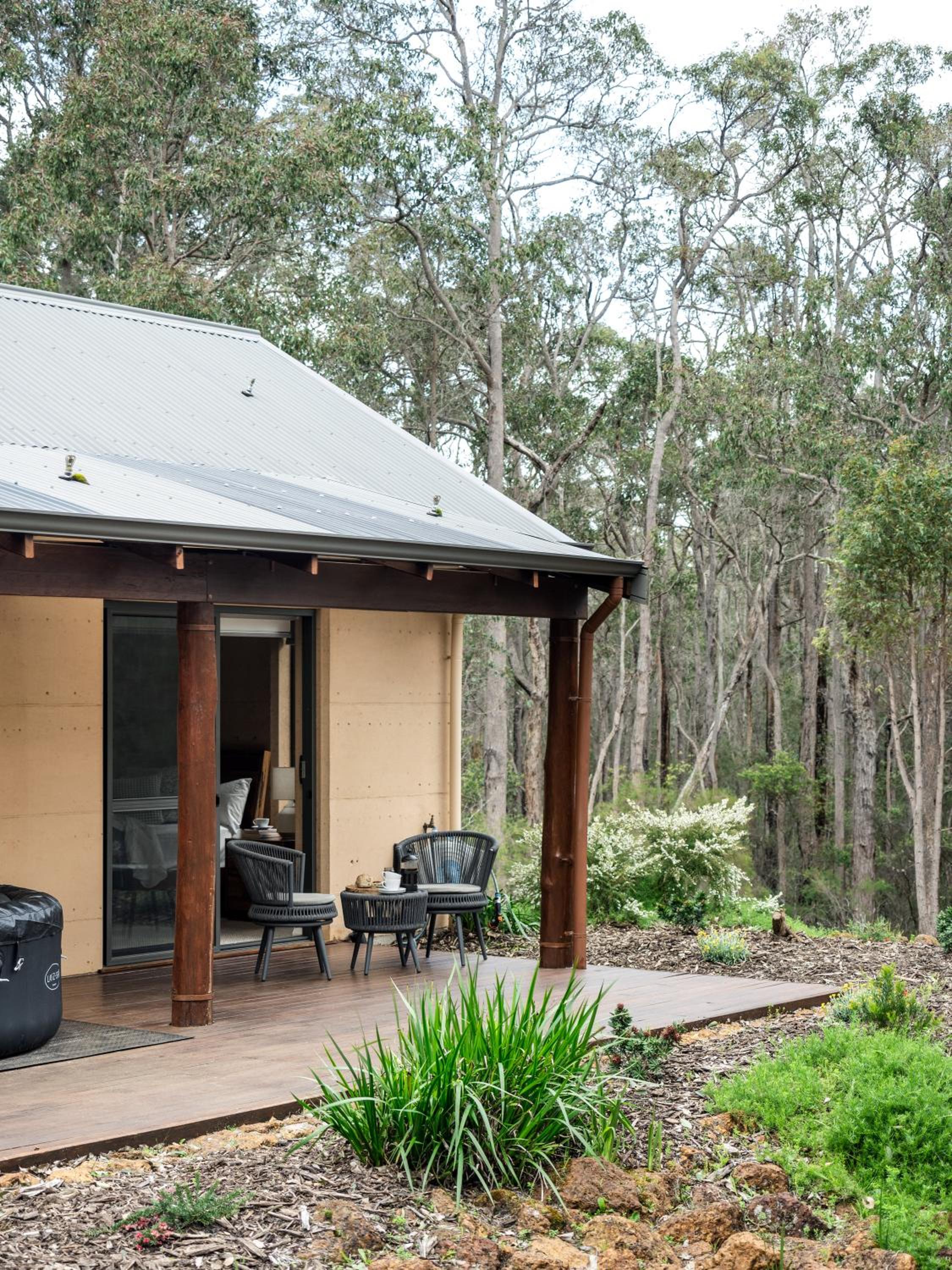 Jarrah Grove Forest Retreat - Adults Only Luxury Chalet