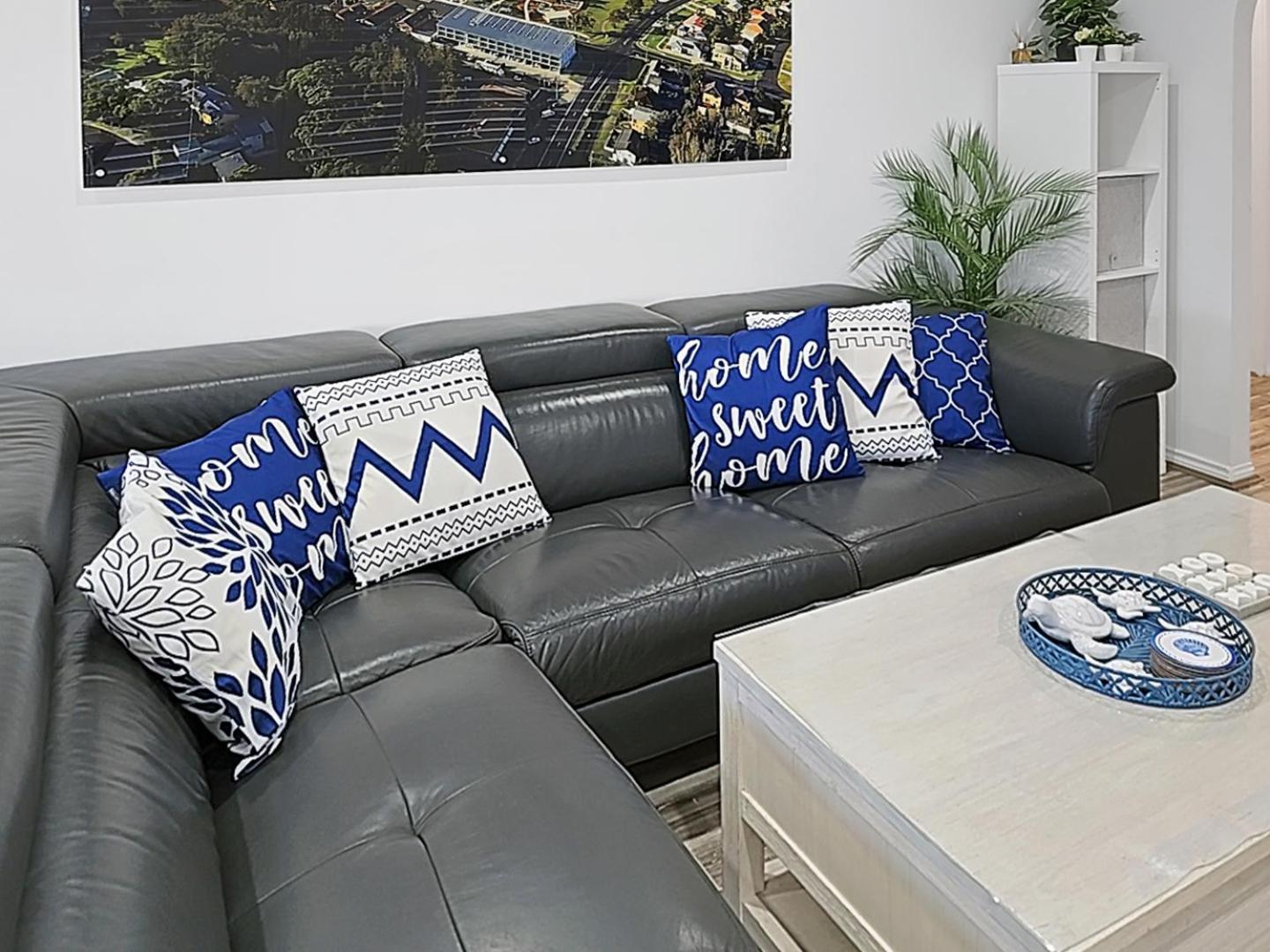 Skyes Beach House Malua Bay - Upstairs Only - Beach Views