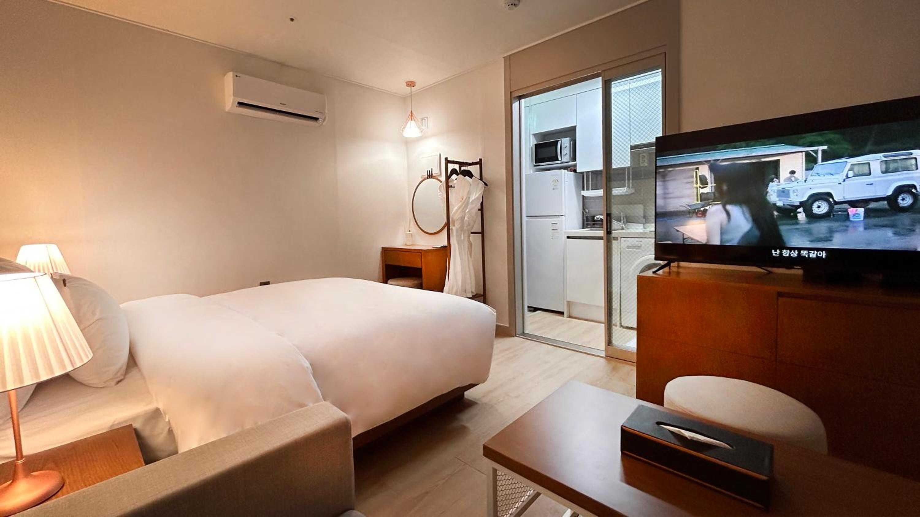 hotel room