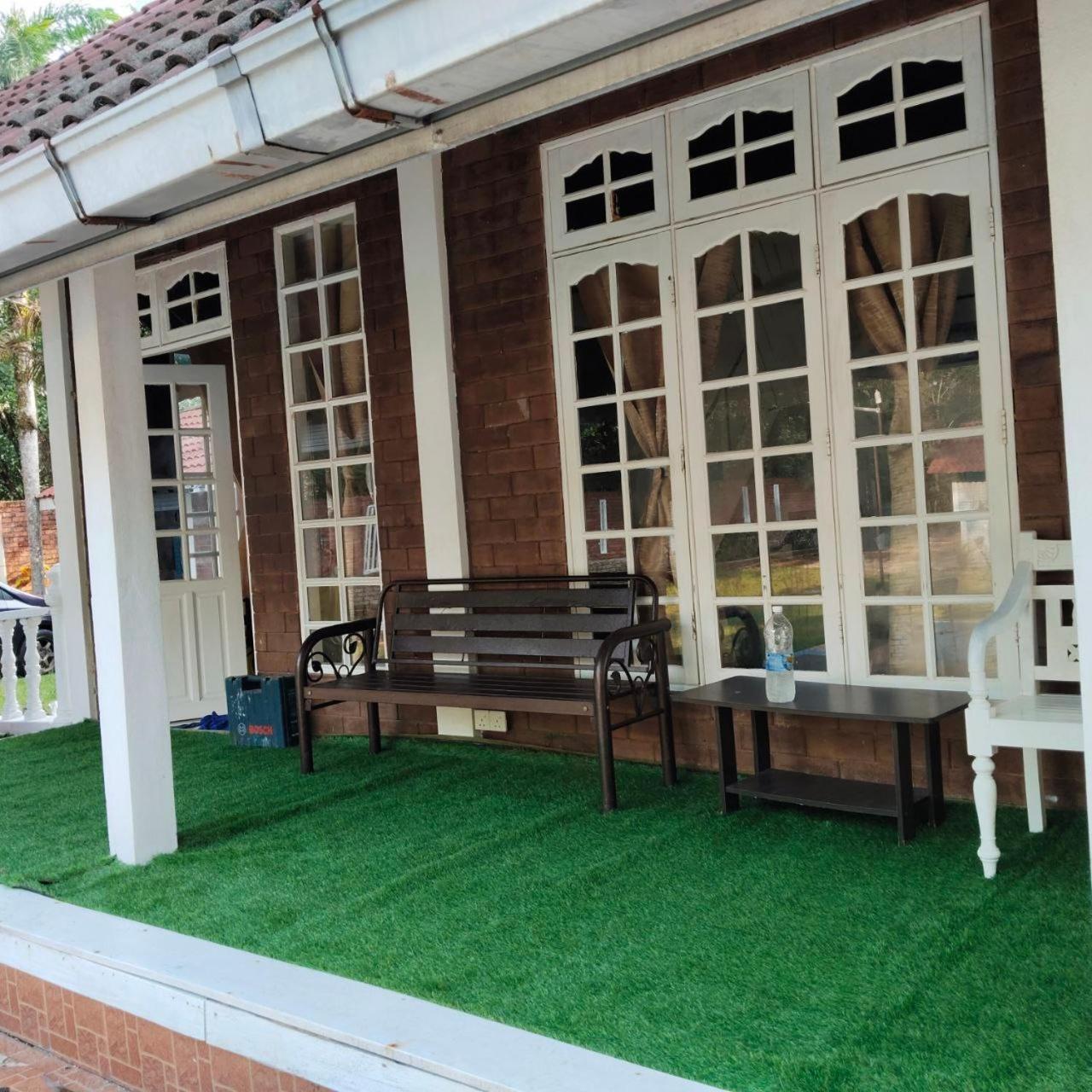 SIBA LODGE GUESTHOUSe