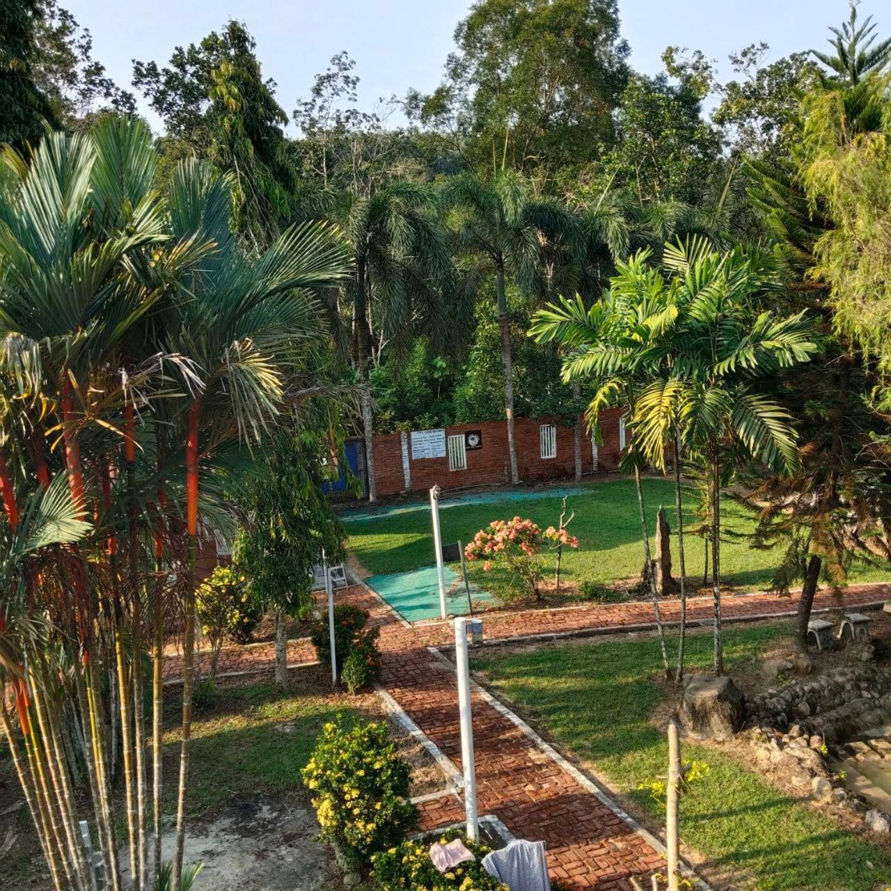 SIBA LODGE GUESTHOUSe