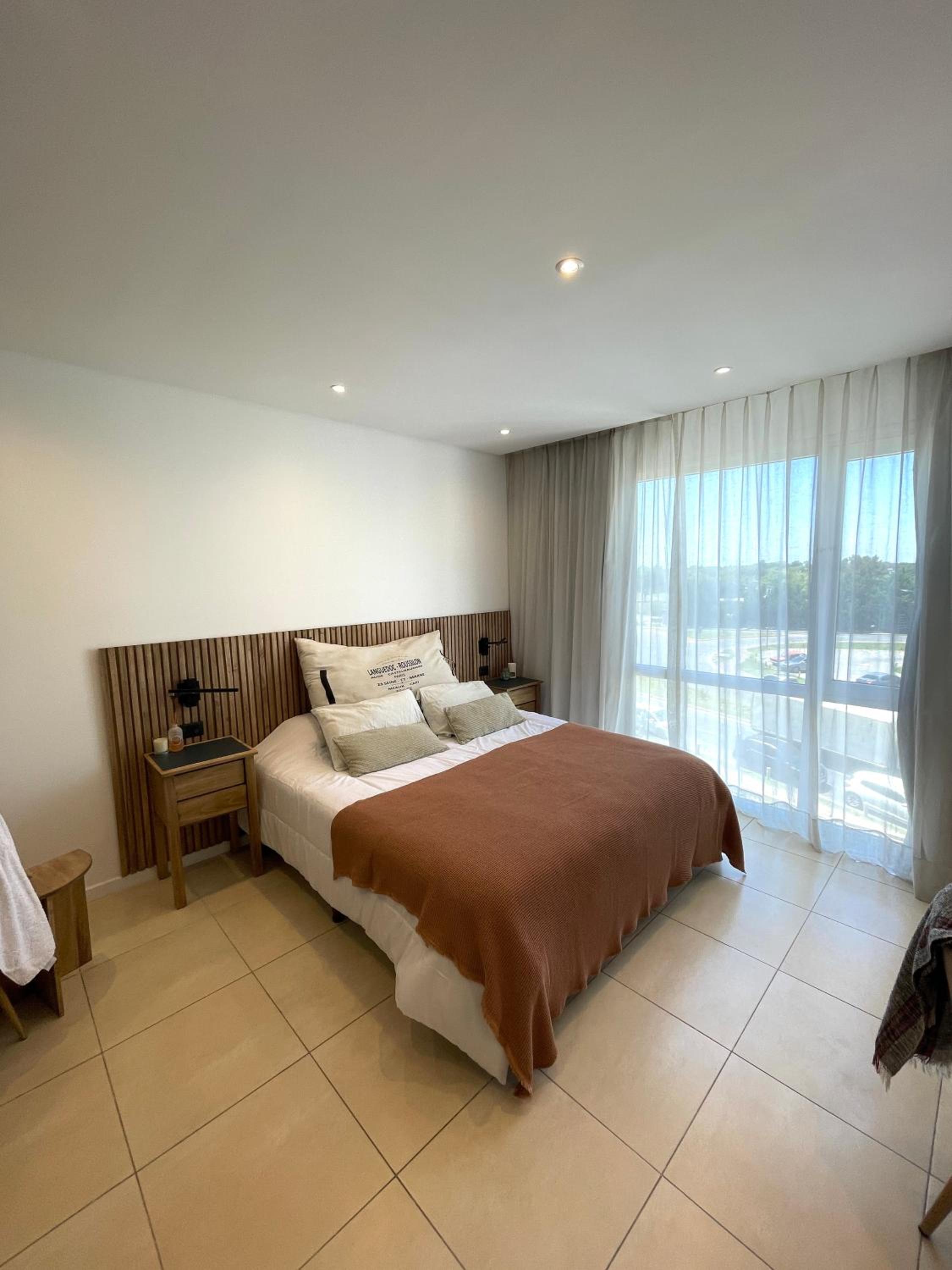 Condominio WYNDHAM NORDELTA DESAYUNO INCLUIDO PISCINA OPCIONAL ARANCELADA !!!!!