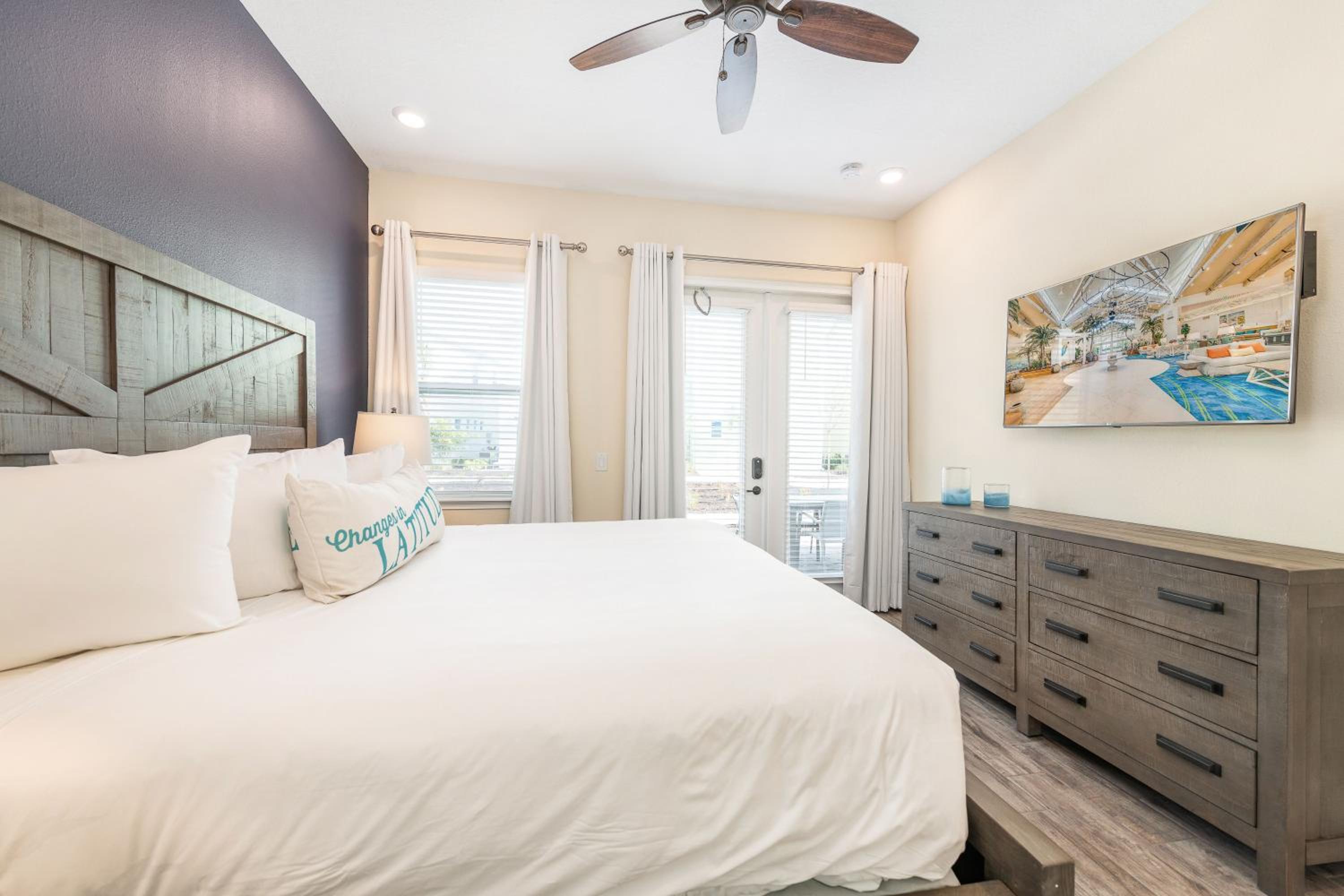 Blue Cottage Near Disney With Margaritaville Resort & Island H2O Access - 8067Kd