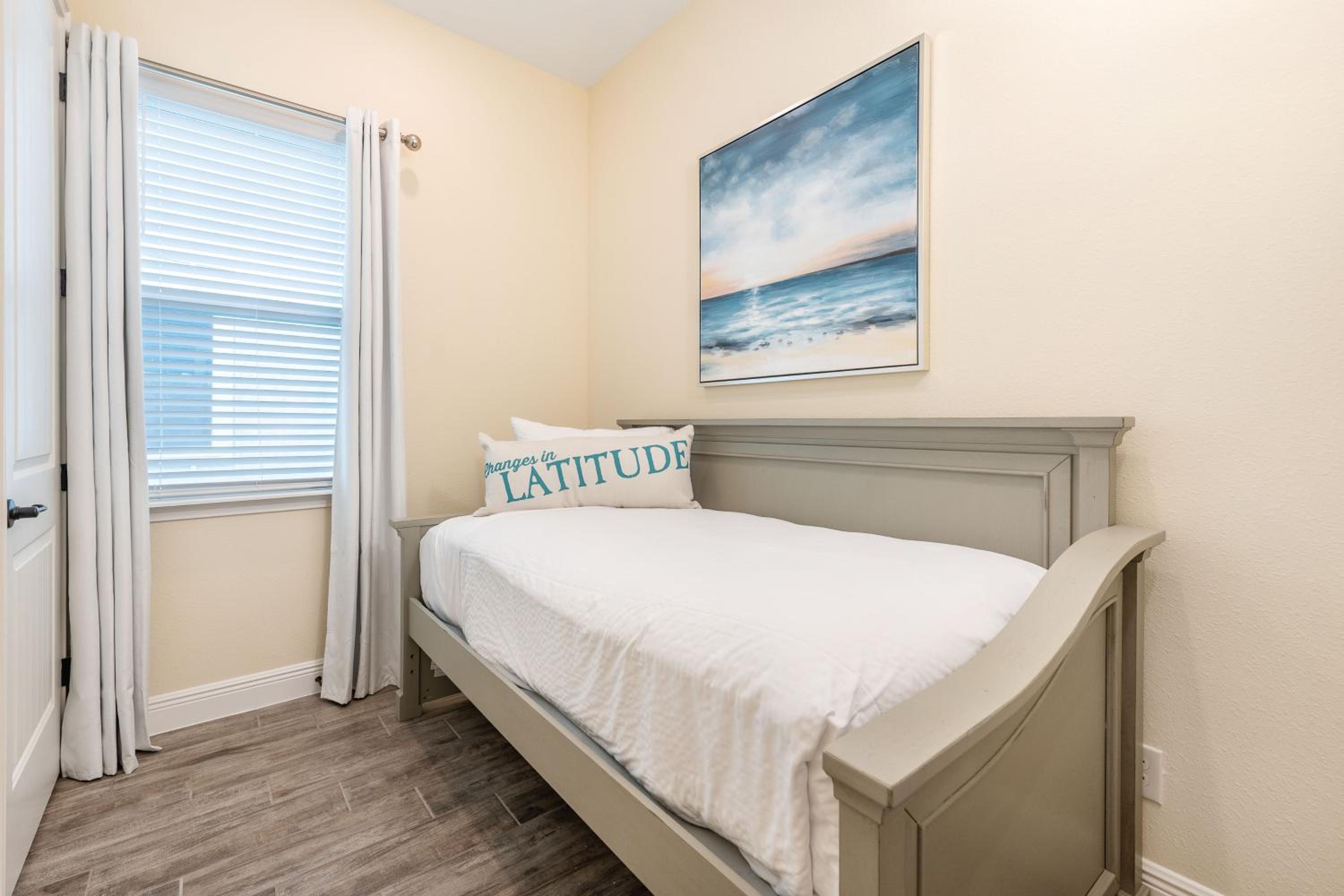 Blue Cottage Near Disney With Margaritaville Resort & Island H2O Access - 8067Kd