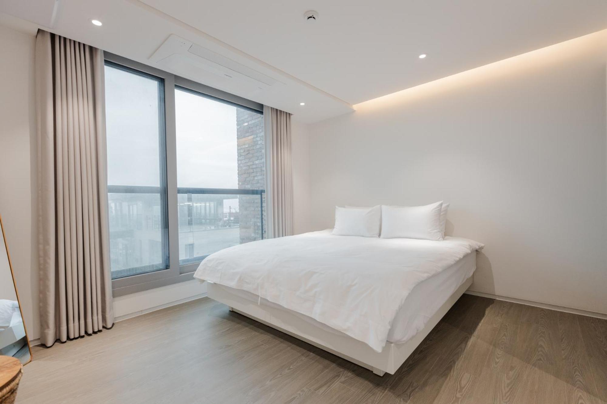 Dolphin Penthouse