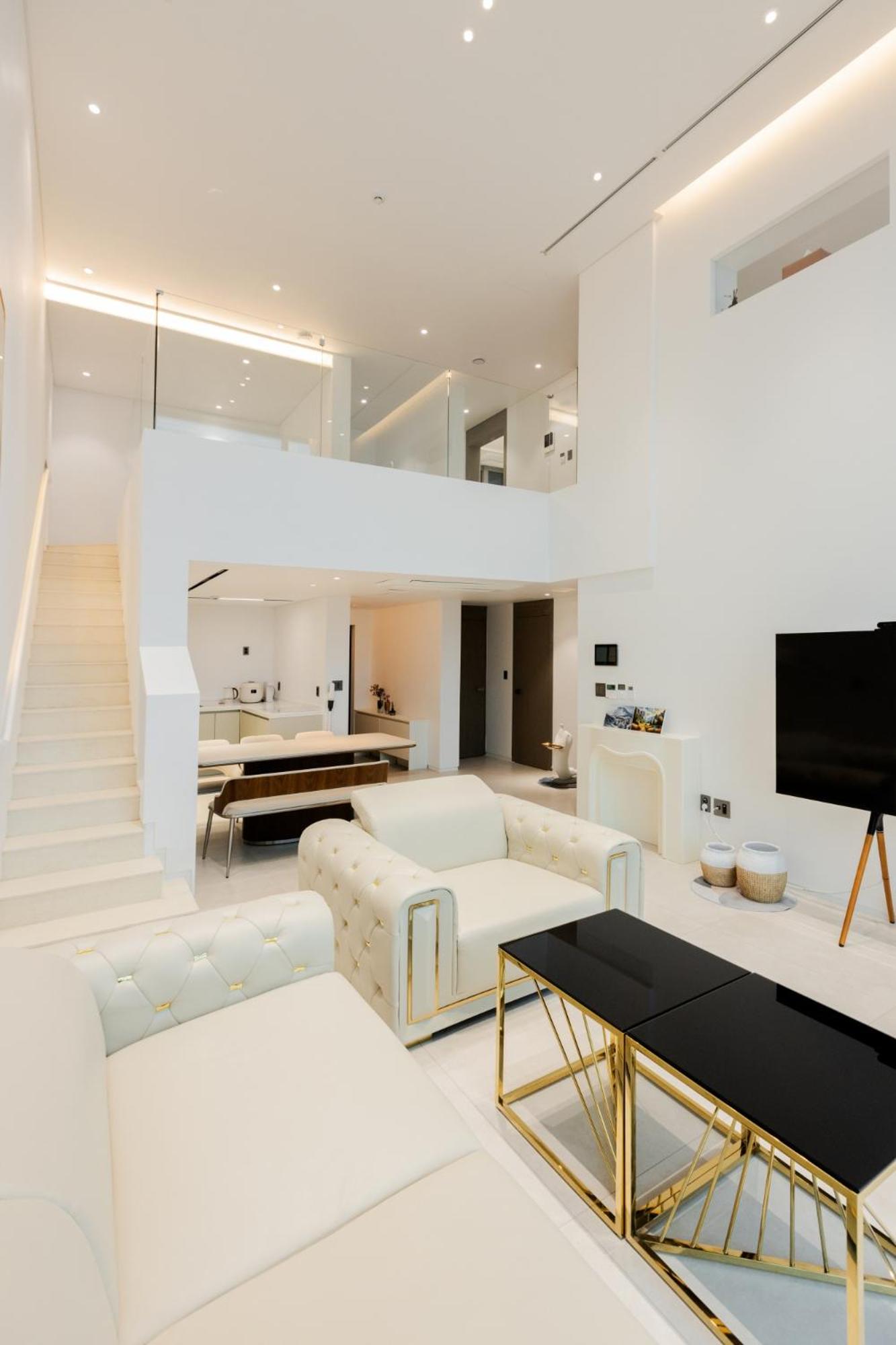 Dolphin Penthouse