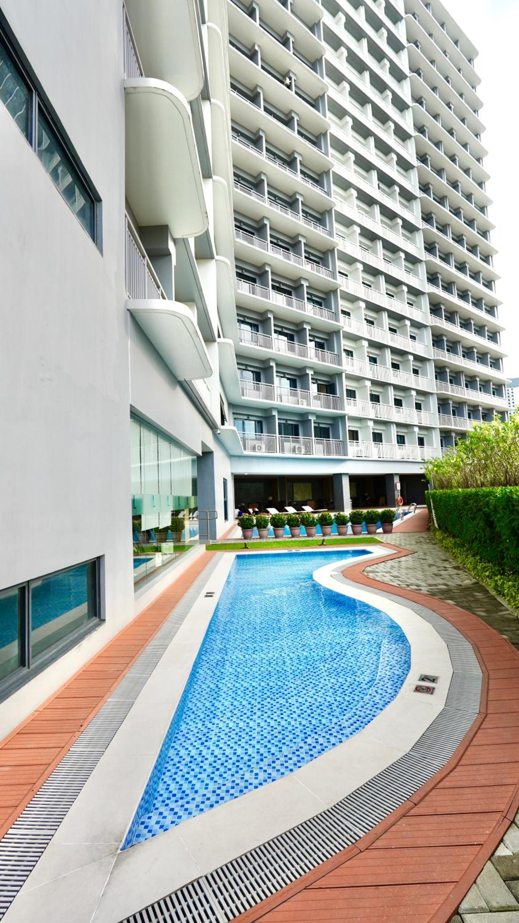 Design And Den - LK Urban Suites view 2