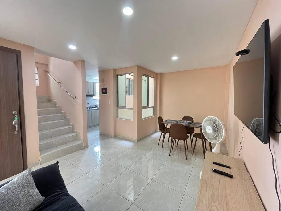 Espectacular casa con parqueadero bien ubicada