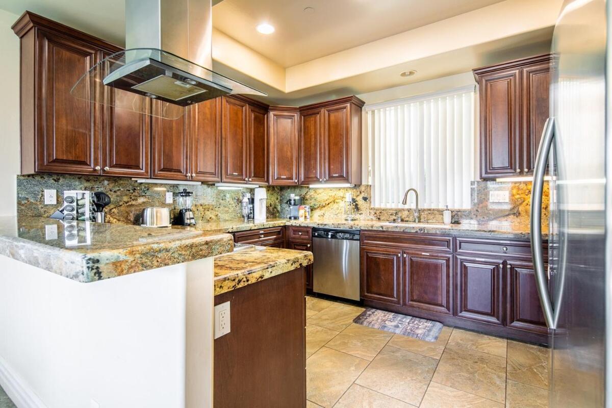 Sandy Feet Retreat, 4 bed home close to beach