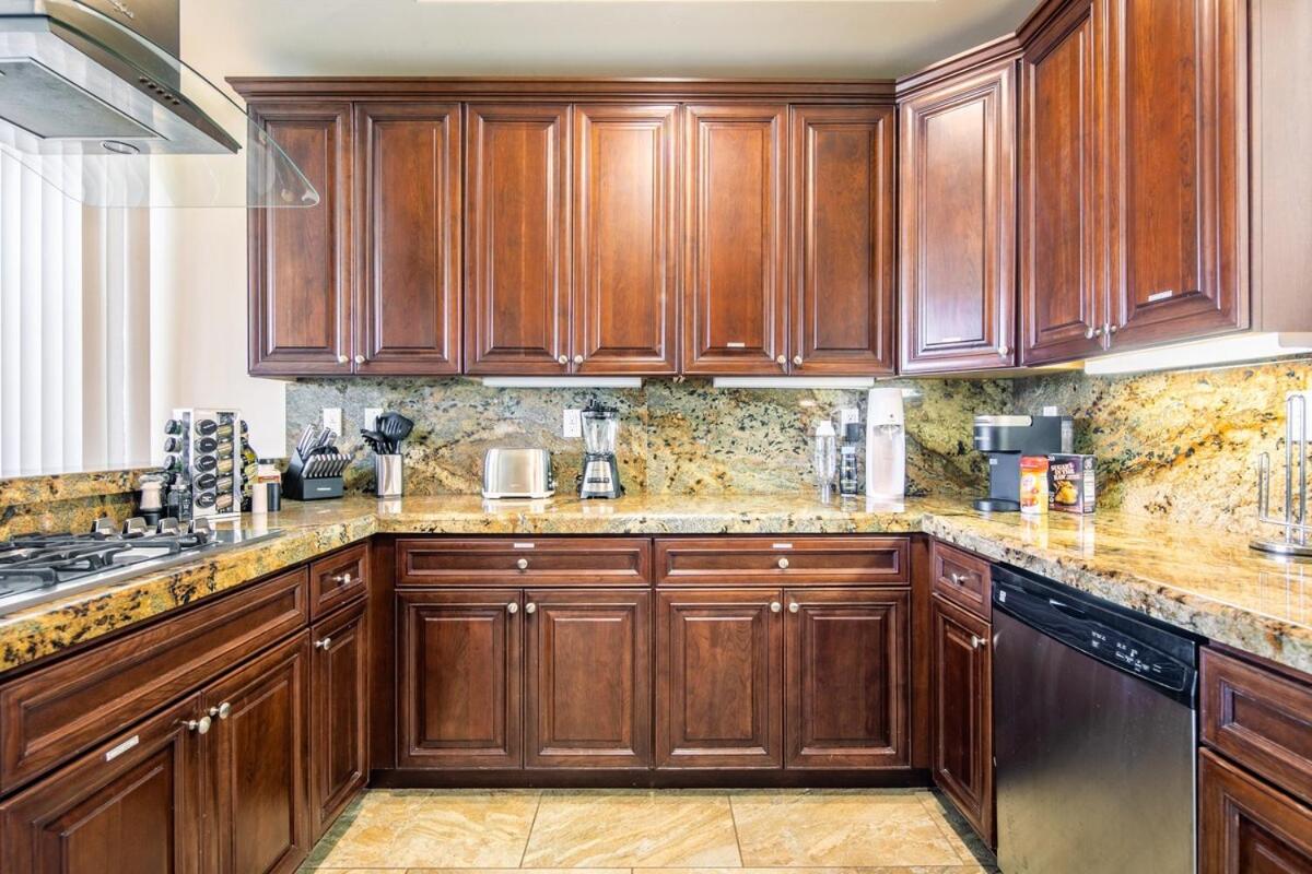 Sandy Feet Retreat, 4 bed home close to beach