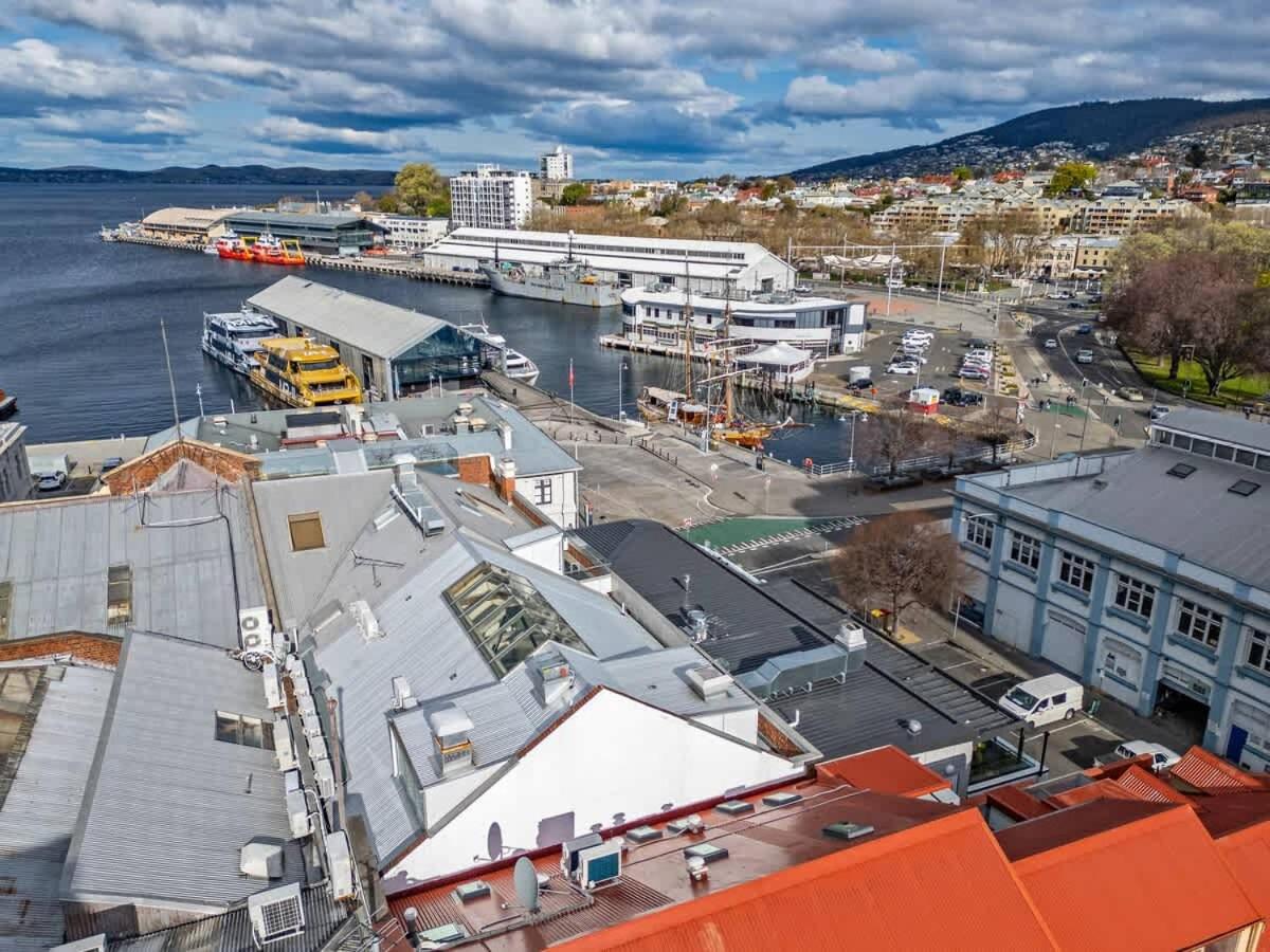 Gibson Mill waterfront warehouse apartment - 101
