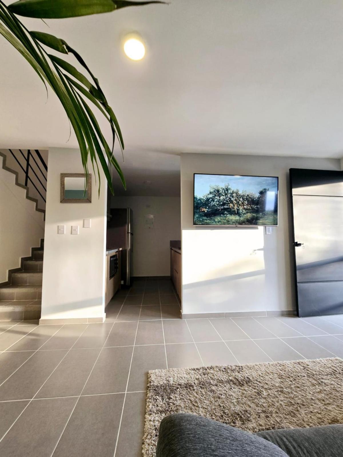 Casa Privada Vacacional a 2m del Aeropuerto Eden, 20m del Parque Del Cafe y Armenia tiene Piscina, Jacuzzi, Sauna By Molca Xperiences