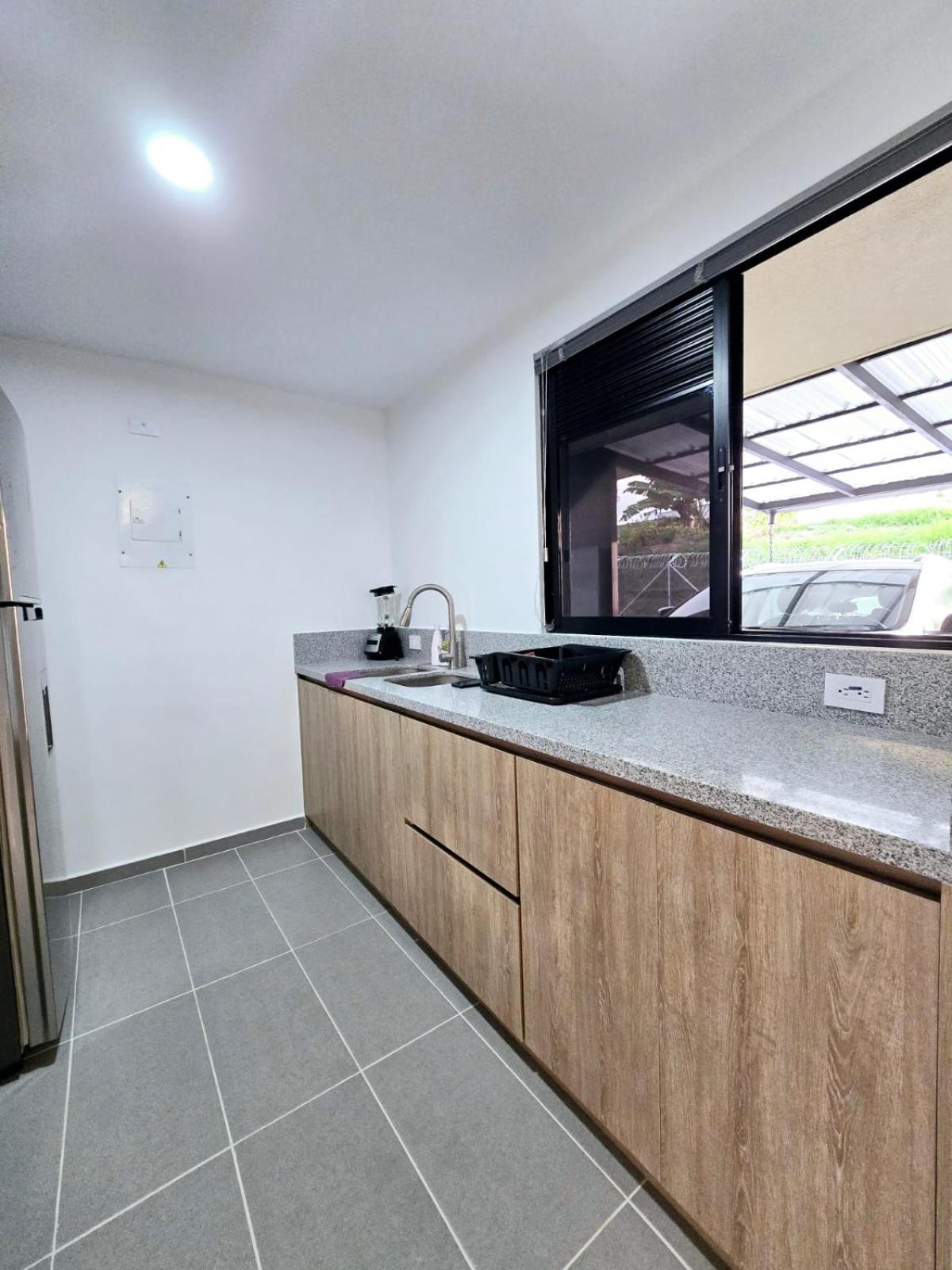 Casa Privada Vacacional a 2m del Aeropuerto Eden, 20m del Parque Del Cafe y Armenia tiene Piscina, Jacuzzi, Sauna By Molca Xperiences