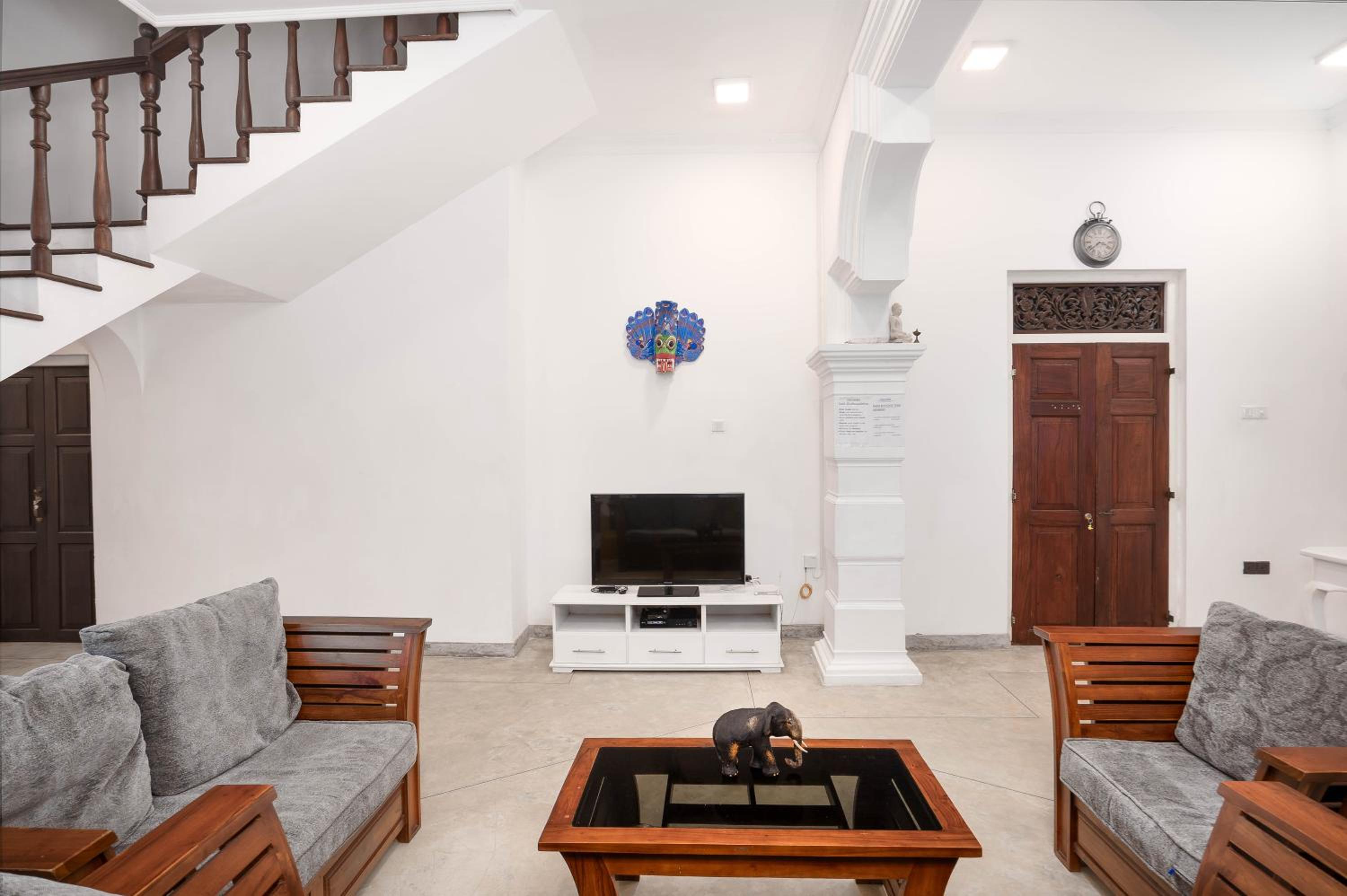 Tara Garden Sri Lanka - luxury colonial villa view 3