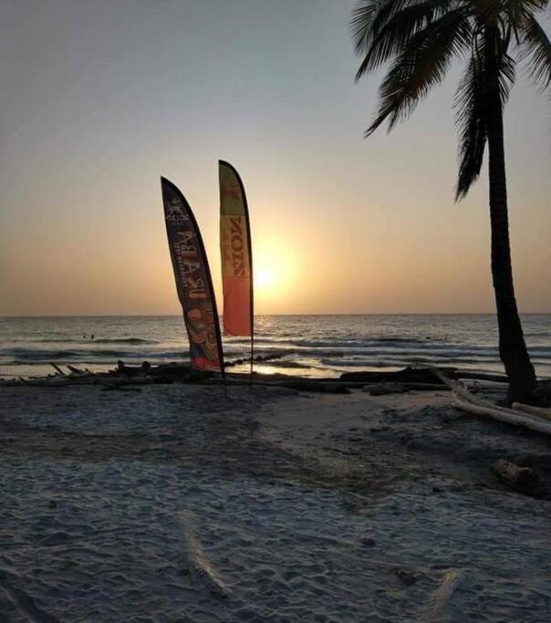 hostal LIFE BLUE frente a la playa