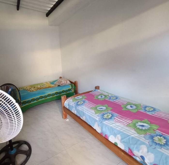 hostal LIFE BLUE frente a la playa