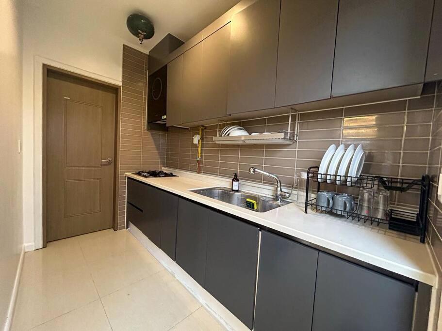 5BR Villa in Clark view 4