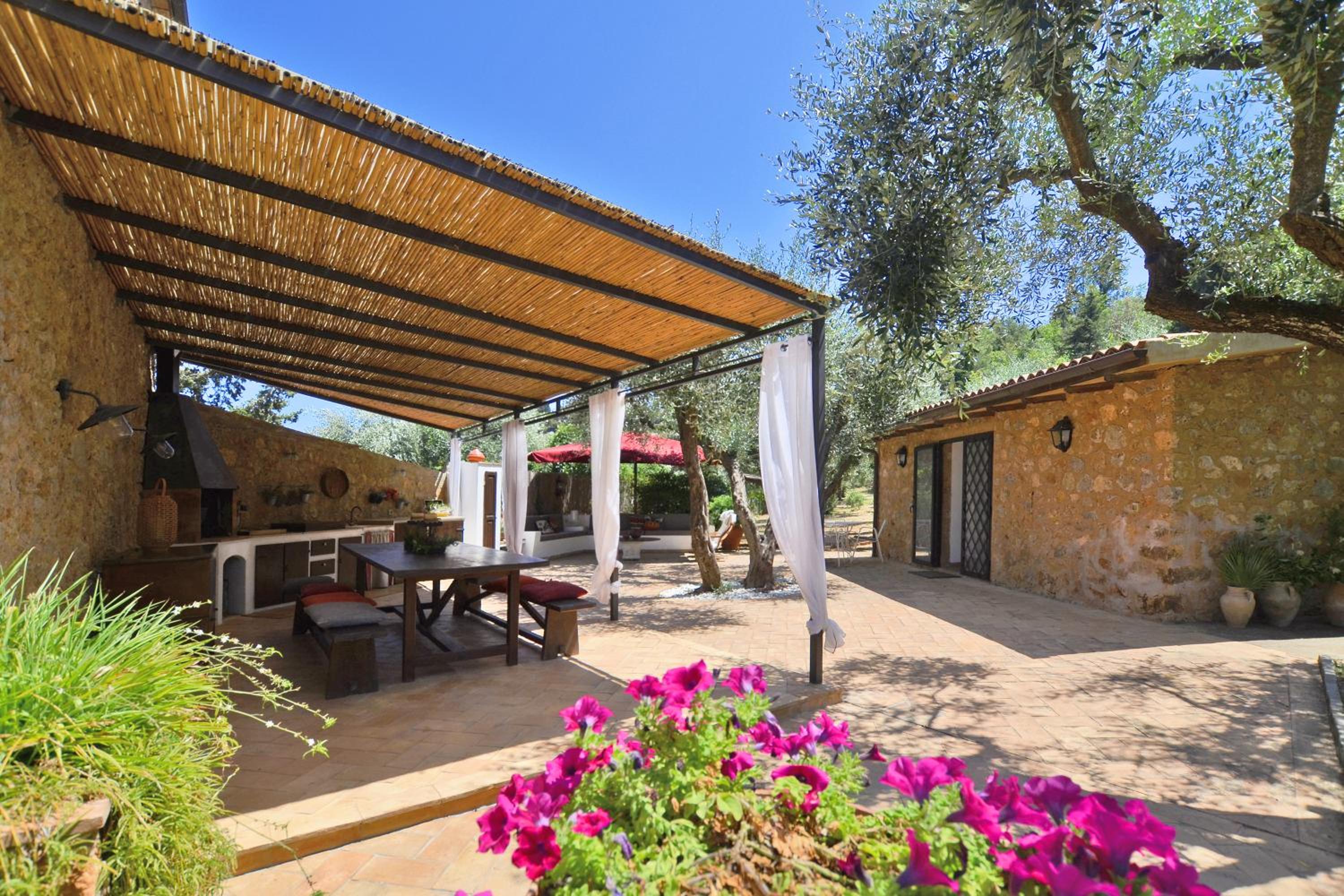 Il Casaletto - Happy Rentals view 4