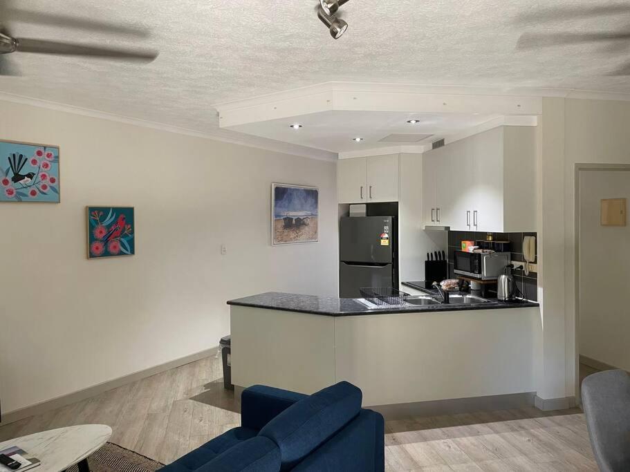 2 bedroom 2 bath Treetop Escape close to the city