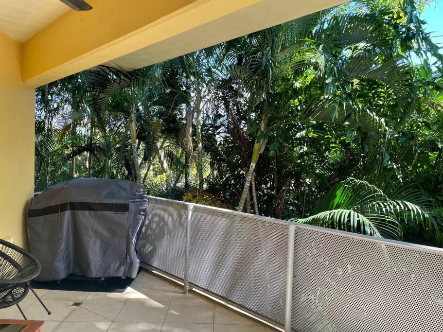 2 bedroom 2 bath Treetop Escape close to the city