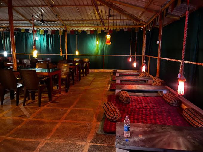White Elephant Restaurant & Cottages Gokarna view 3