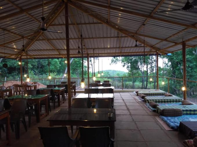 White Elephant Restaurant & Cottages Gokarna view 4