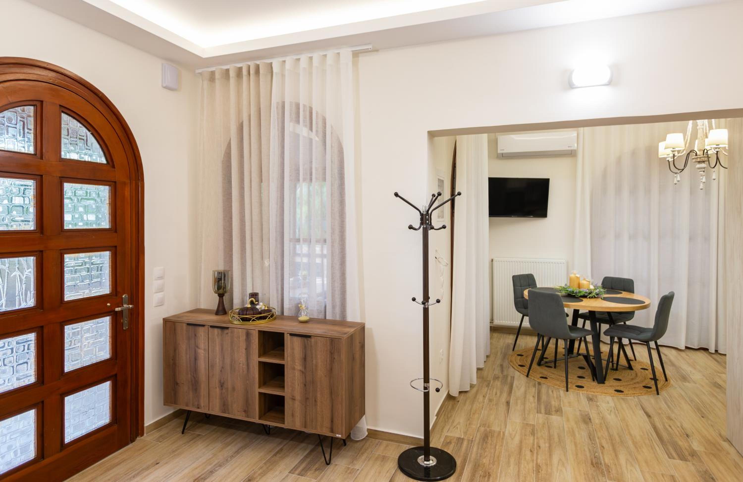 Beachfront Villa Psani - Escape with Garden