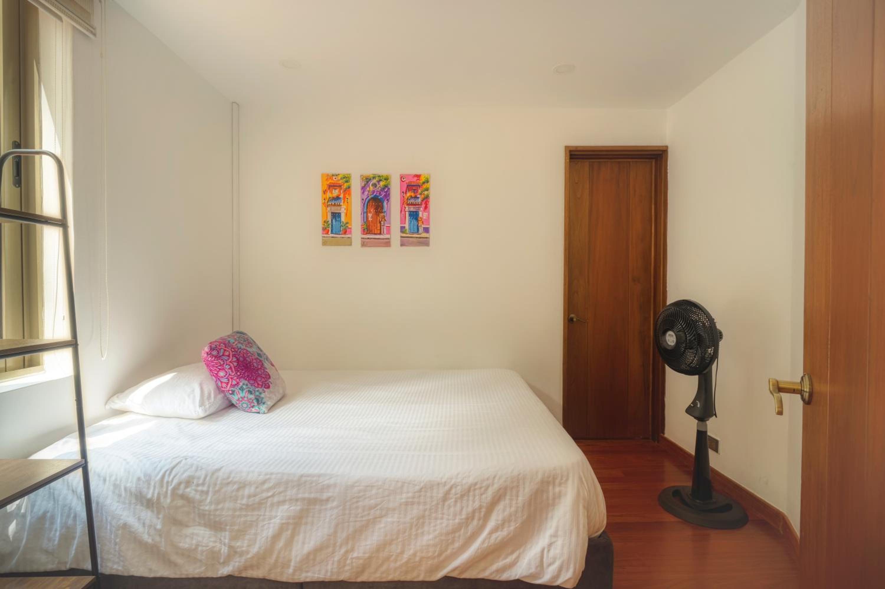 Nice Mansion AC 6BR Pool,Básquet,Playground,Games