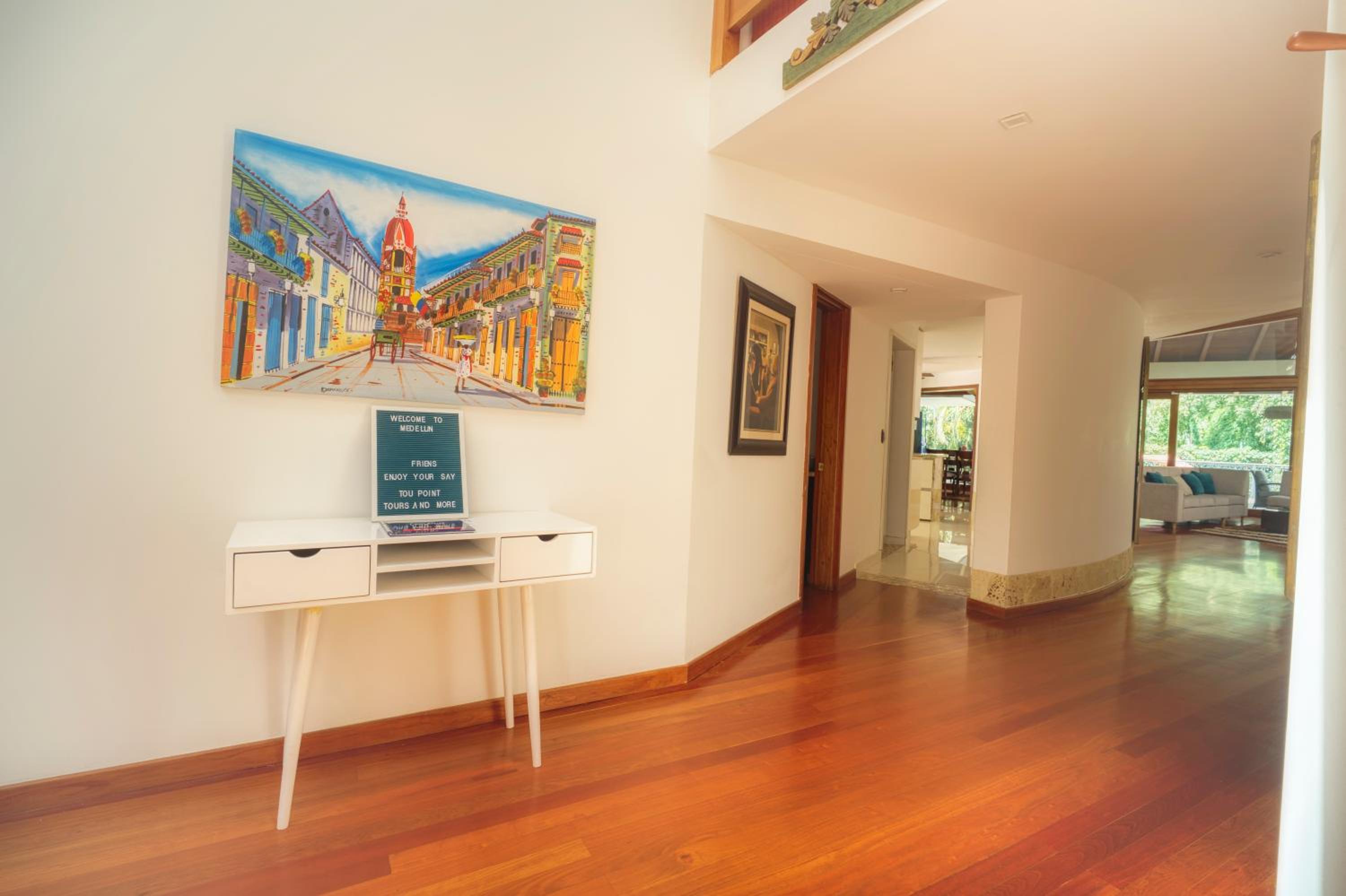 Nice Mansion AC 6BR Pool,Básquet,Playground,Games