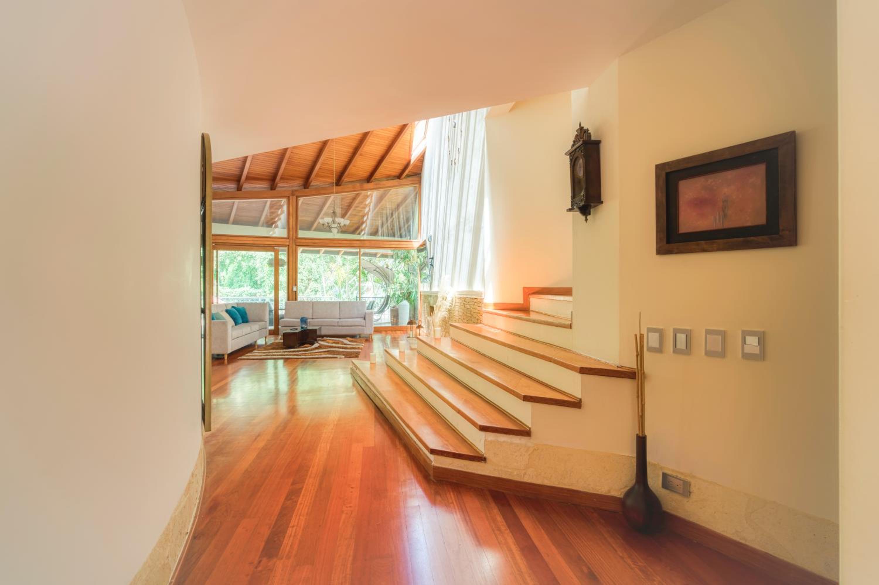 Nice Mansion AC 6BR Pool,Básquet,Playground,Games