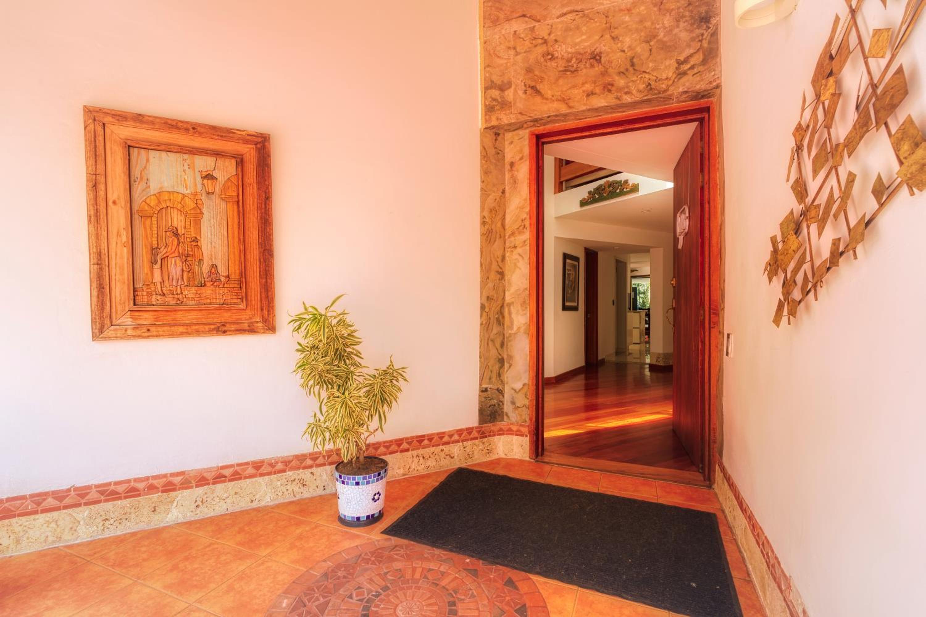 Nice Mansion AC 6BR Pool,Básquet,Playground,Games