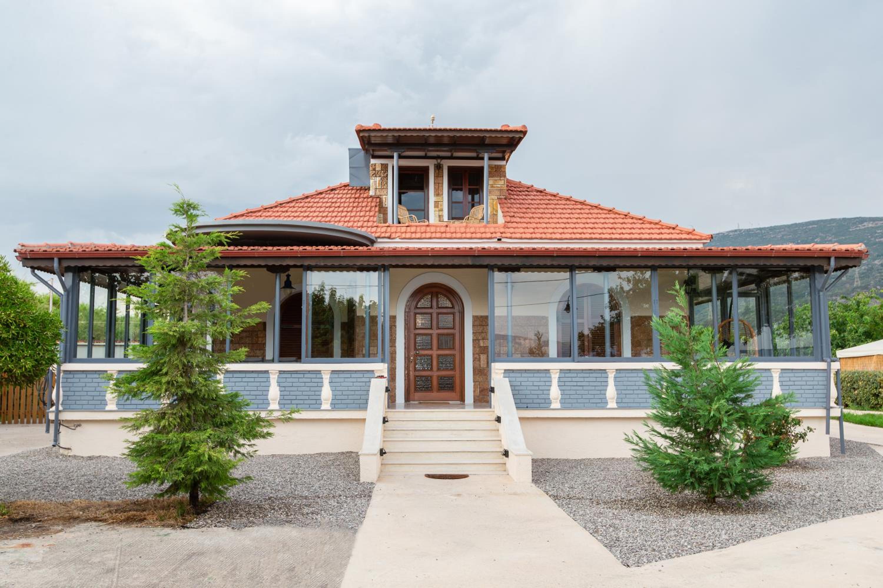 Beachfront Villa Psani - Escape with Garden