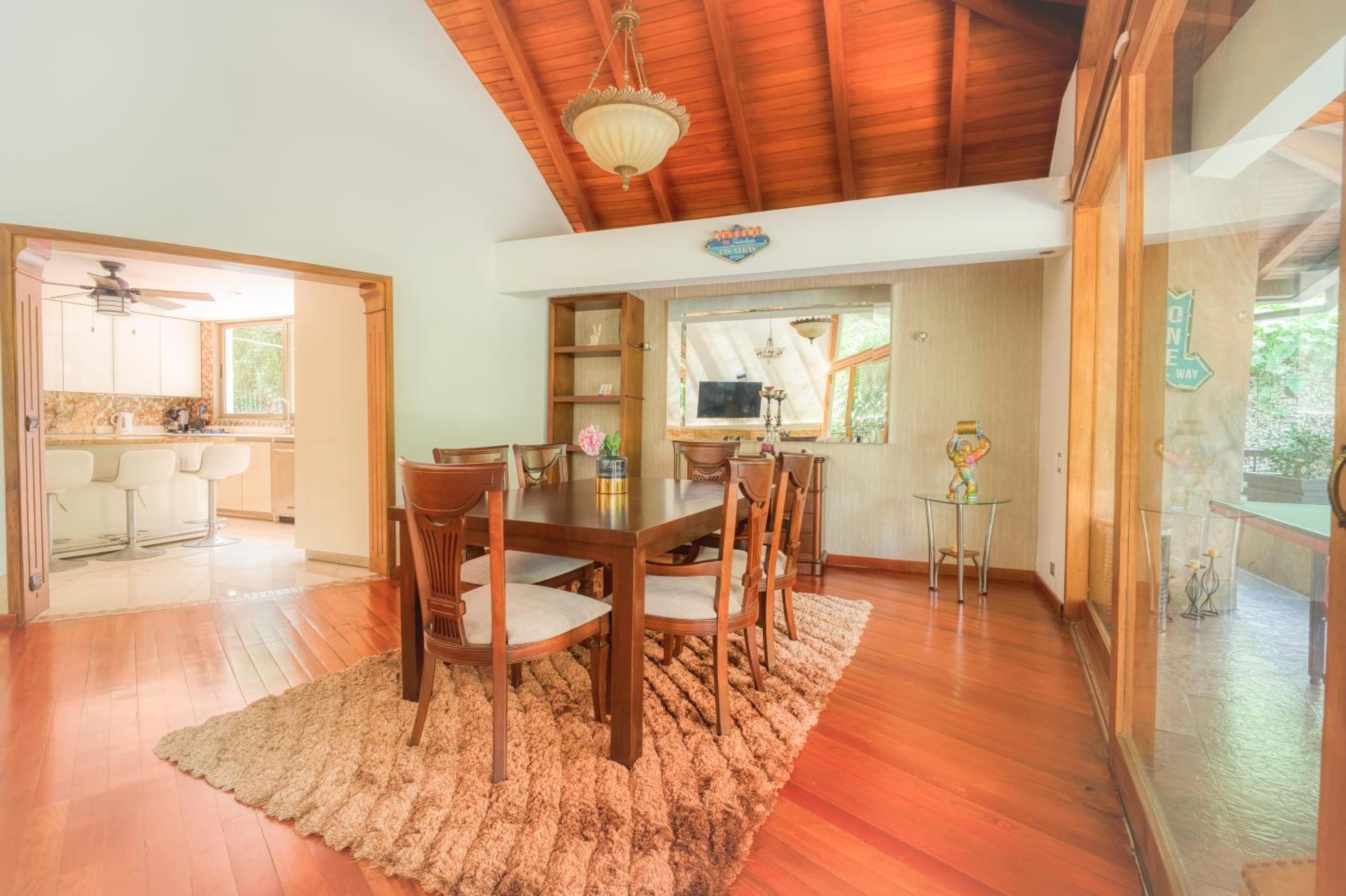 Nice Mansion AC 6BR Pool,Básquet,Playground,Games