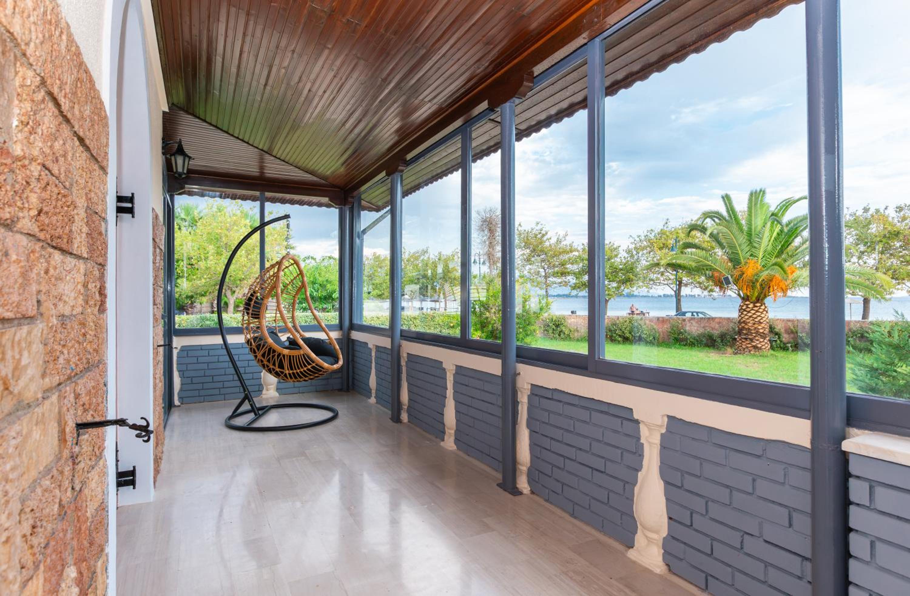 Beachfront Villa Psani - Escape with Garden