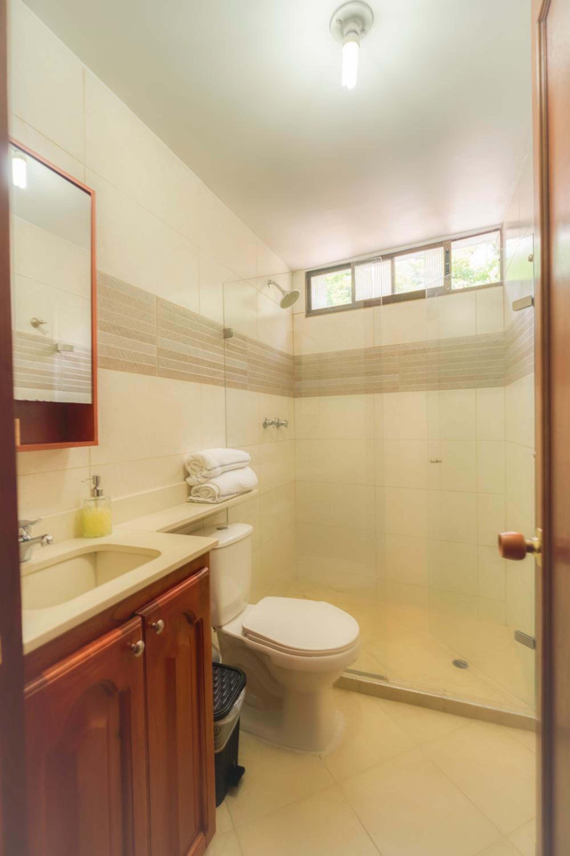 Nice Mansion AC 6BR Pool,Básquet,Playground,Games