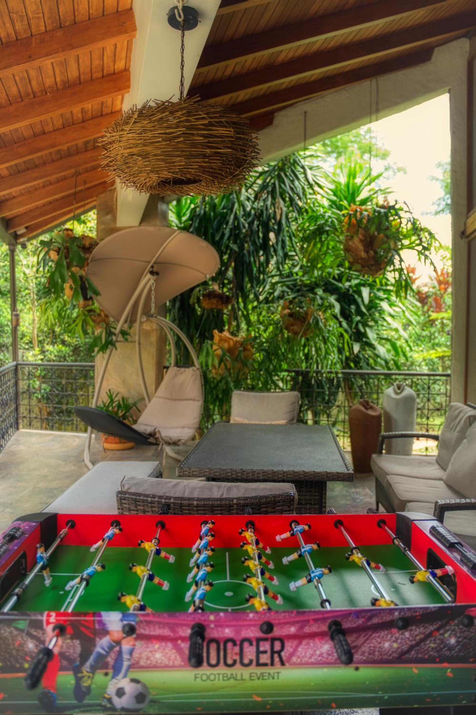 Nice Mansion AC 6BR Pool,Básquet,Playground,Games