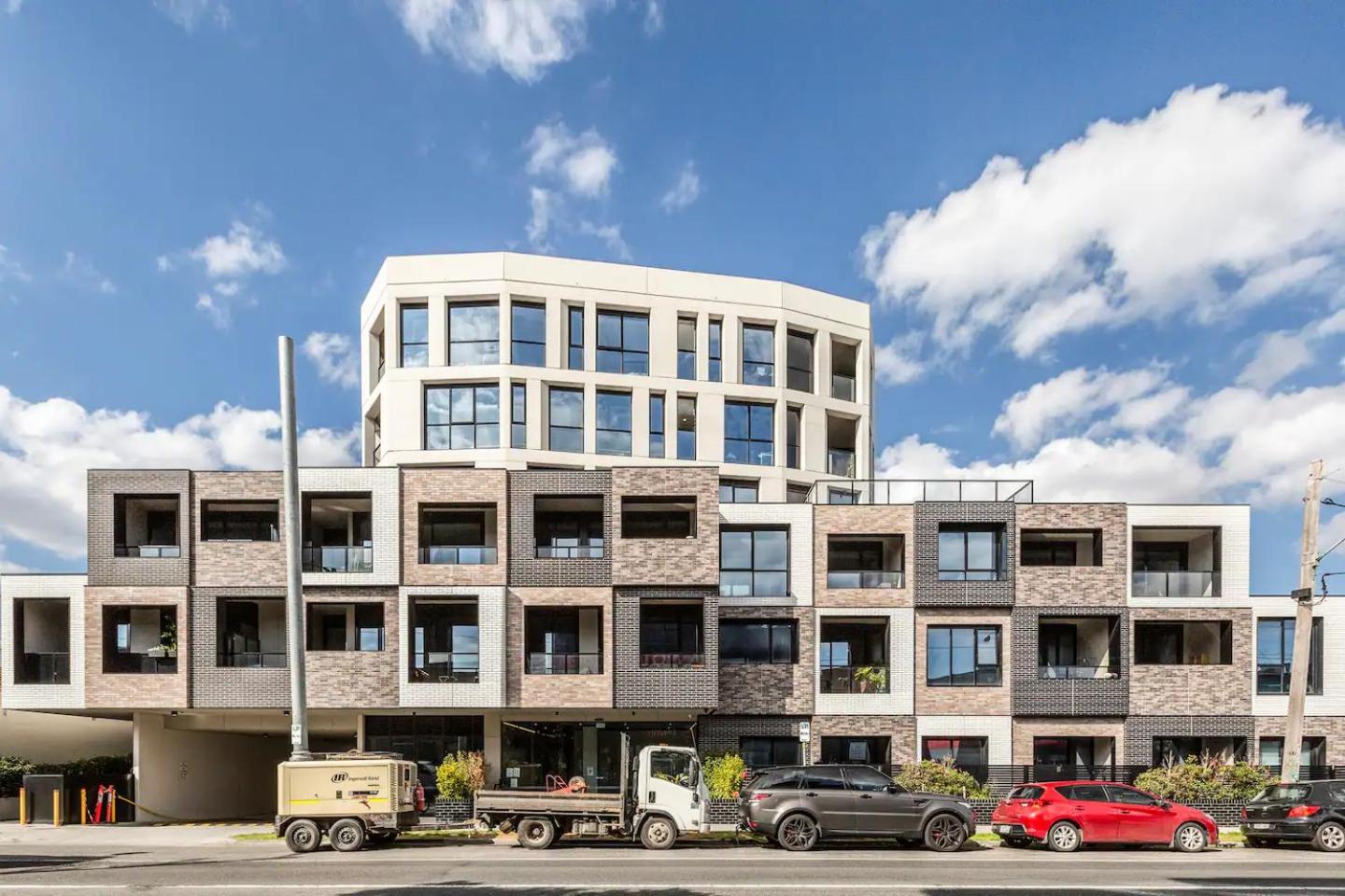 Industrial Glam Apt in Melbourne's Coolest Suburb