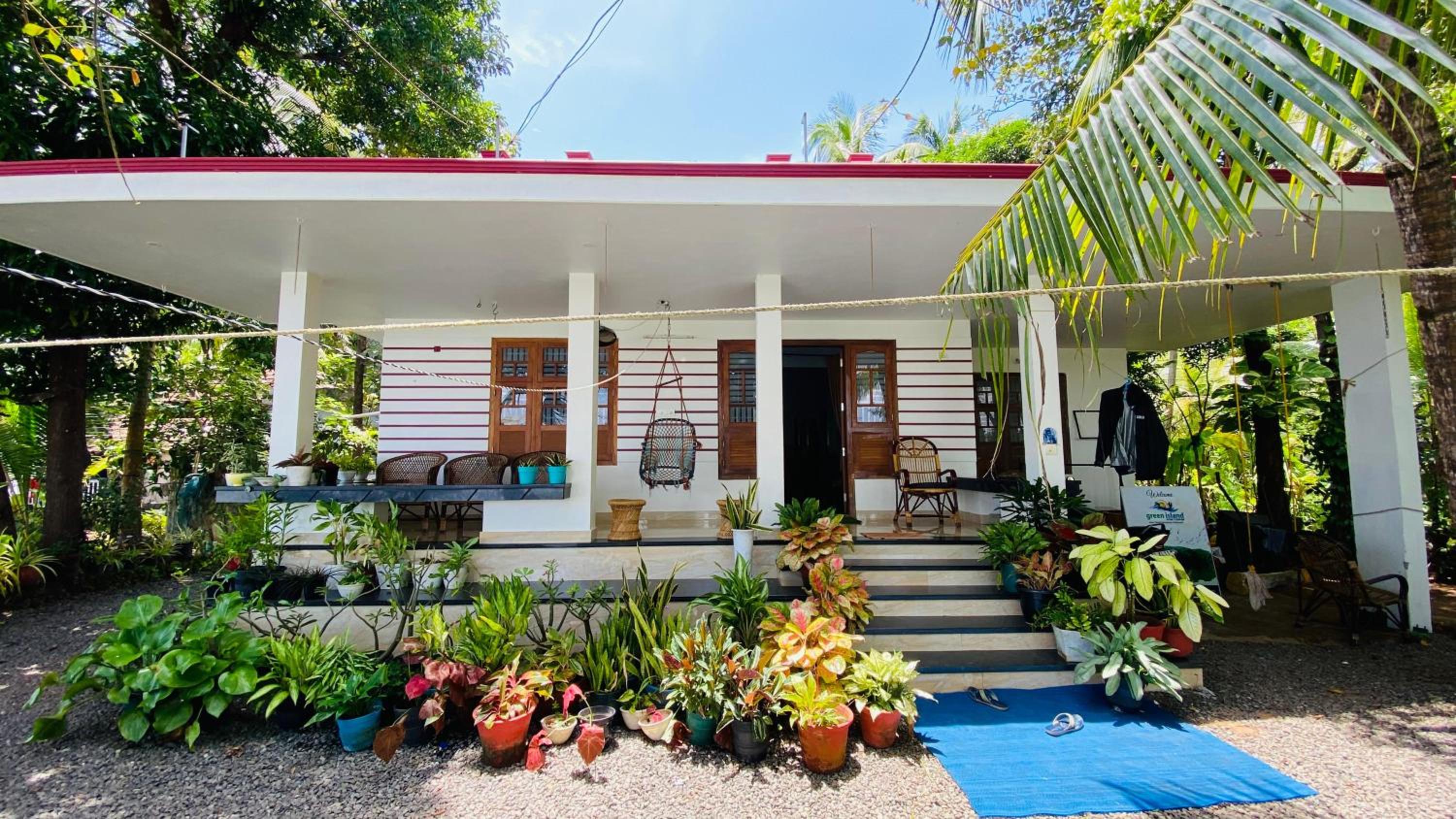Green Island Homestay Riverside