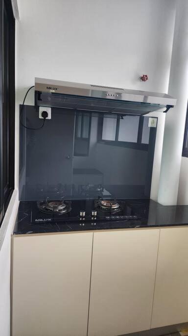 3 bedroom condo Eila Homestay in Larkin, AC, wi-fi