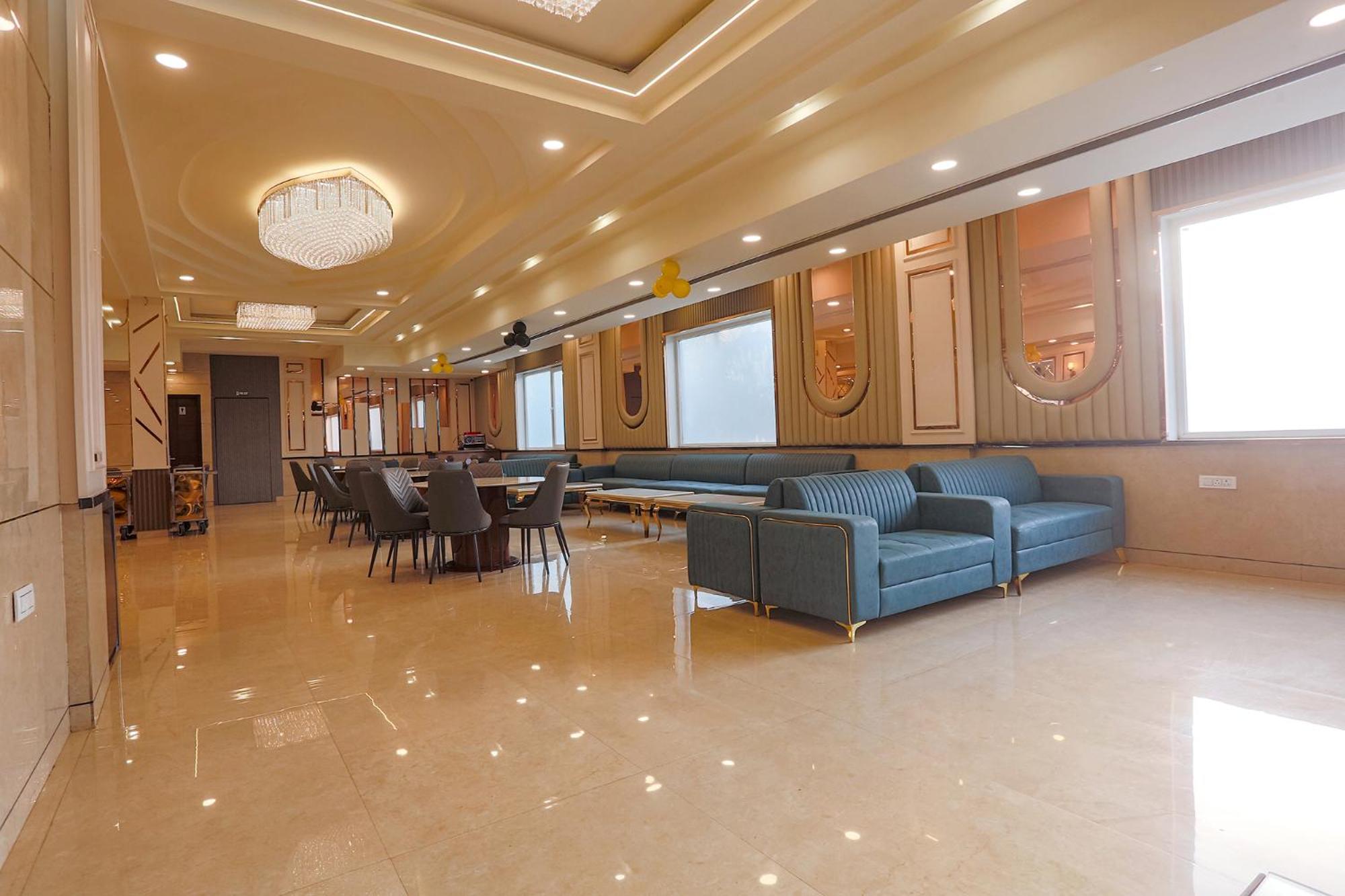 FabHotel Embrace