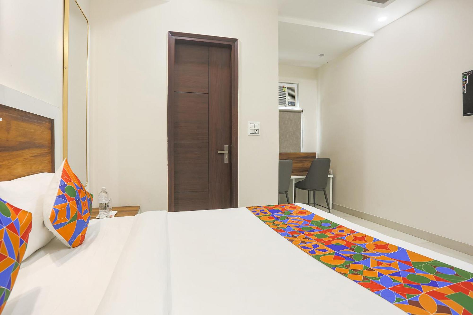 FabHotel Embrace