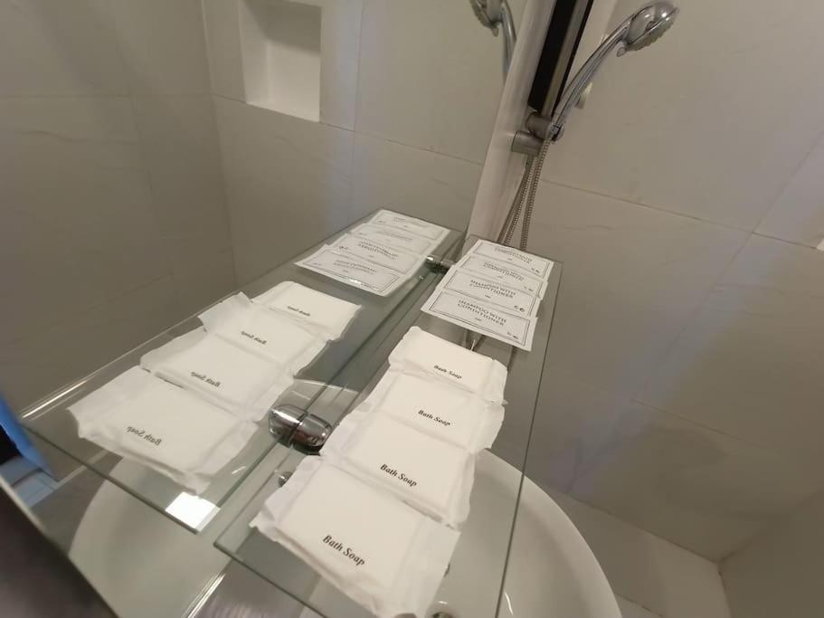 Near Ayala and IT Park with Free Pool Wi-Fi and Netflix view 5