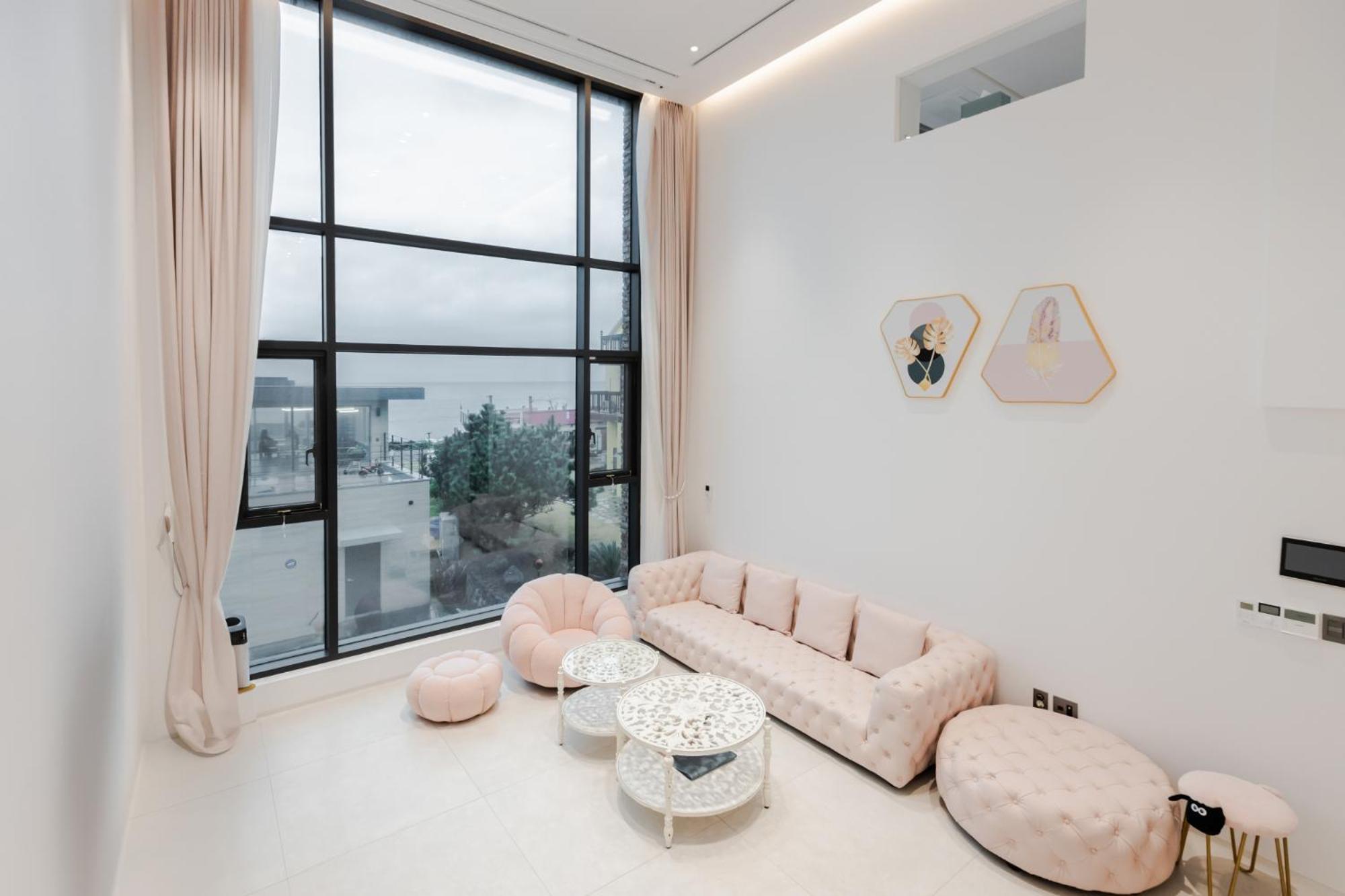 Dolphin Penthouse