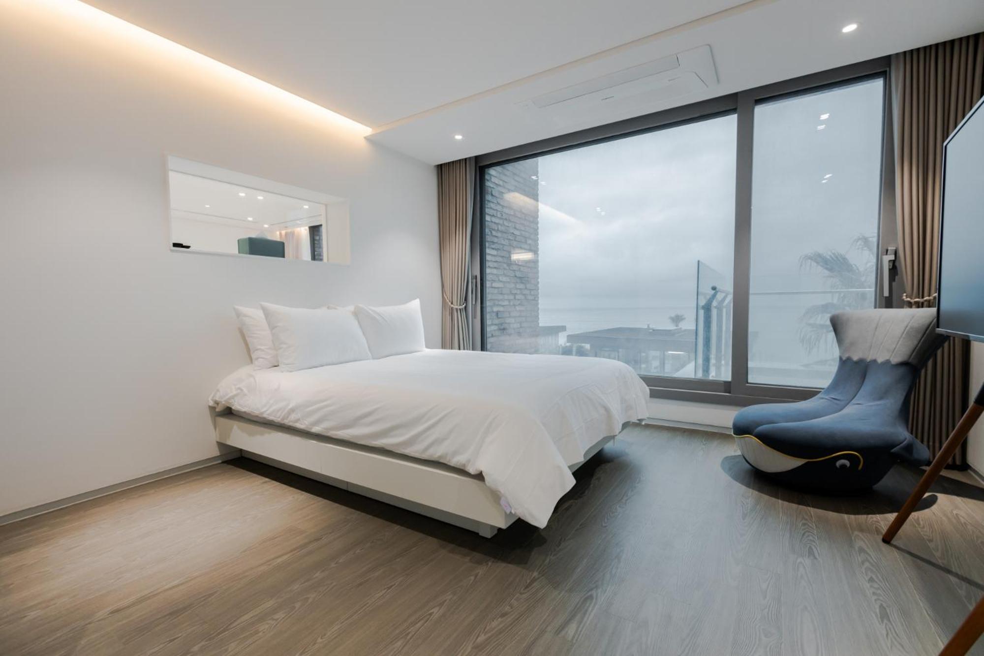 Dolphin Penthouse