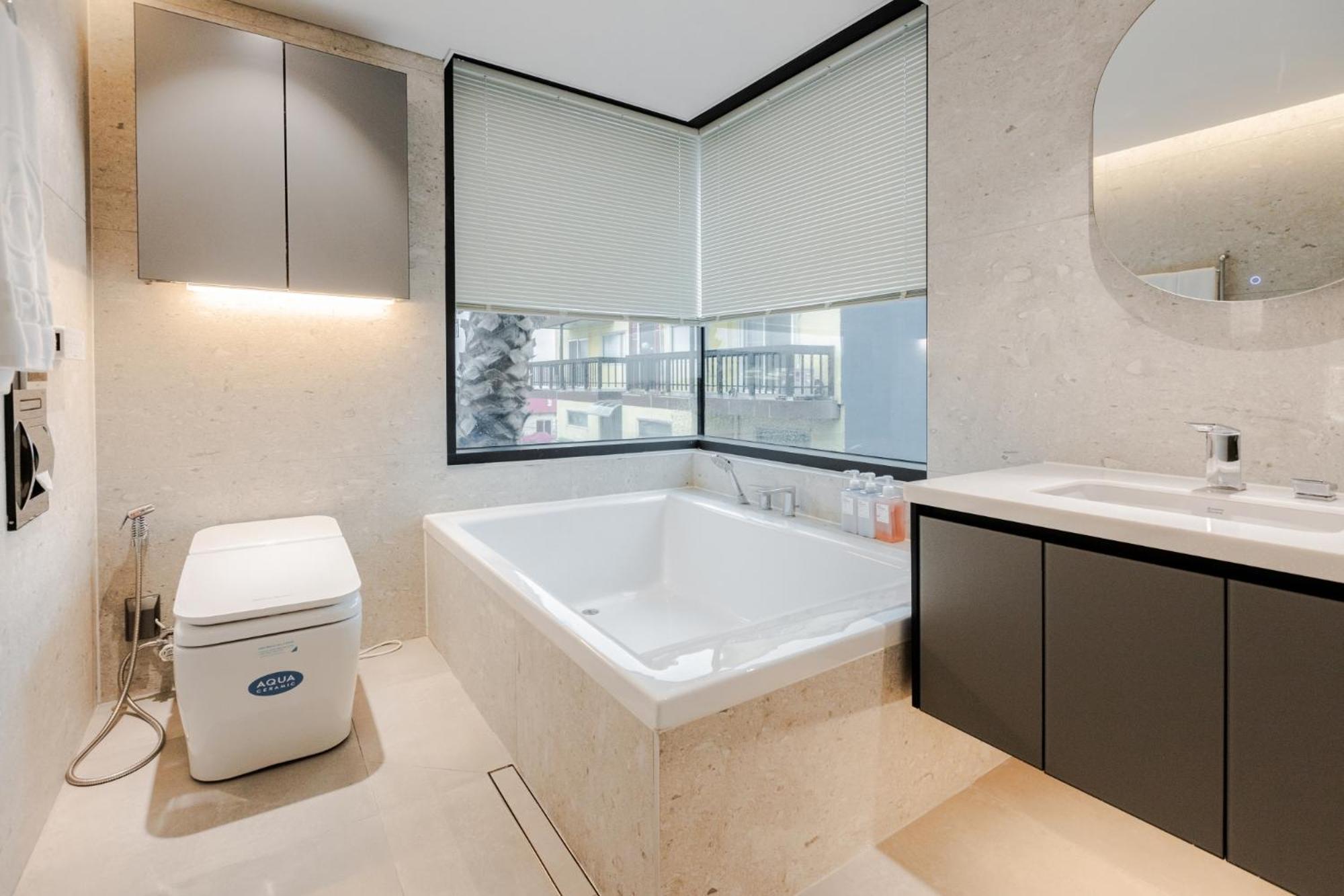 Dolphin Penthouse
