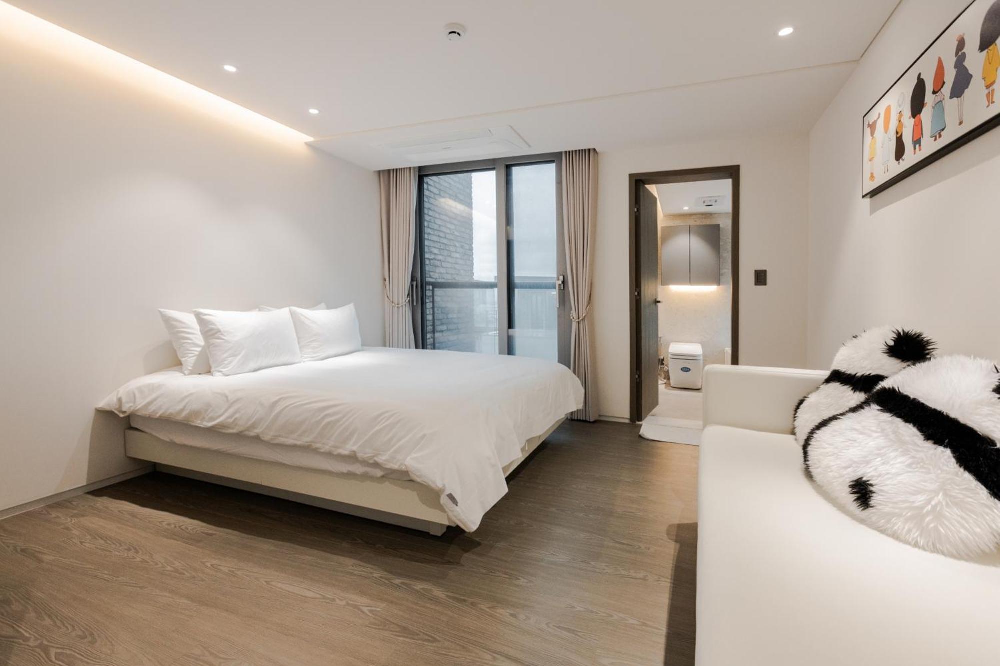 Dolphin Penthouse