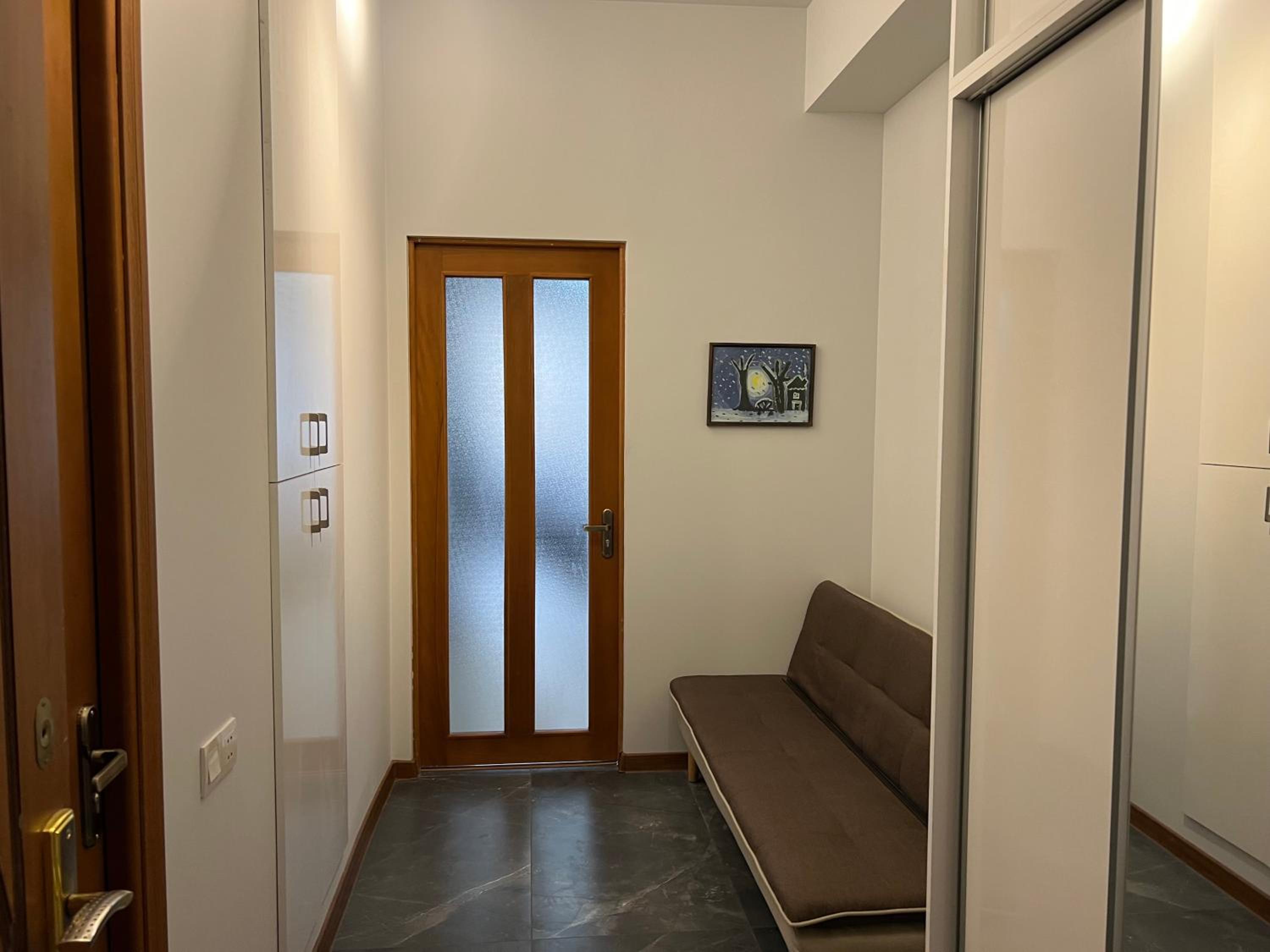 Small Center Suite